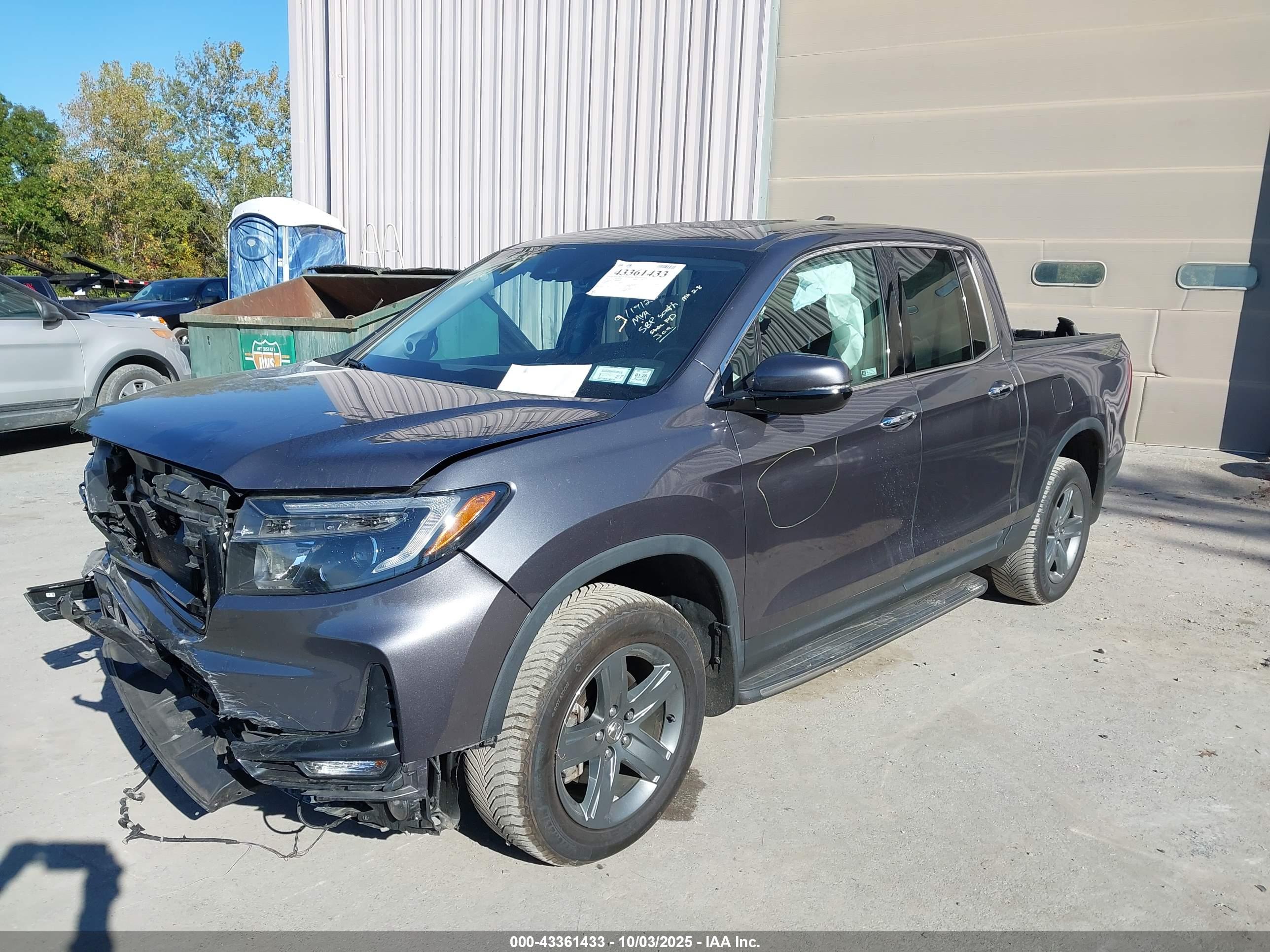 HONDA RIDGELINE image 2