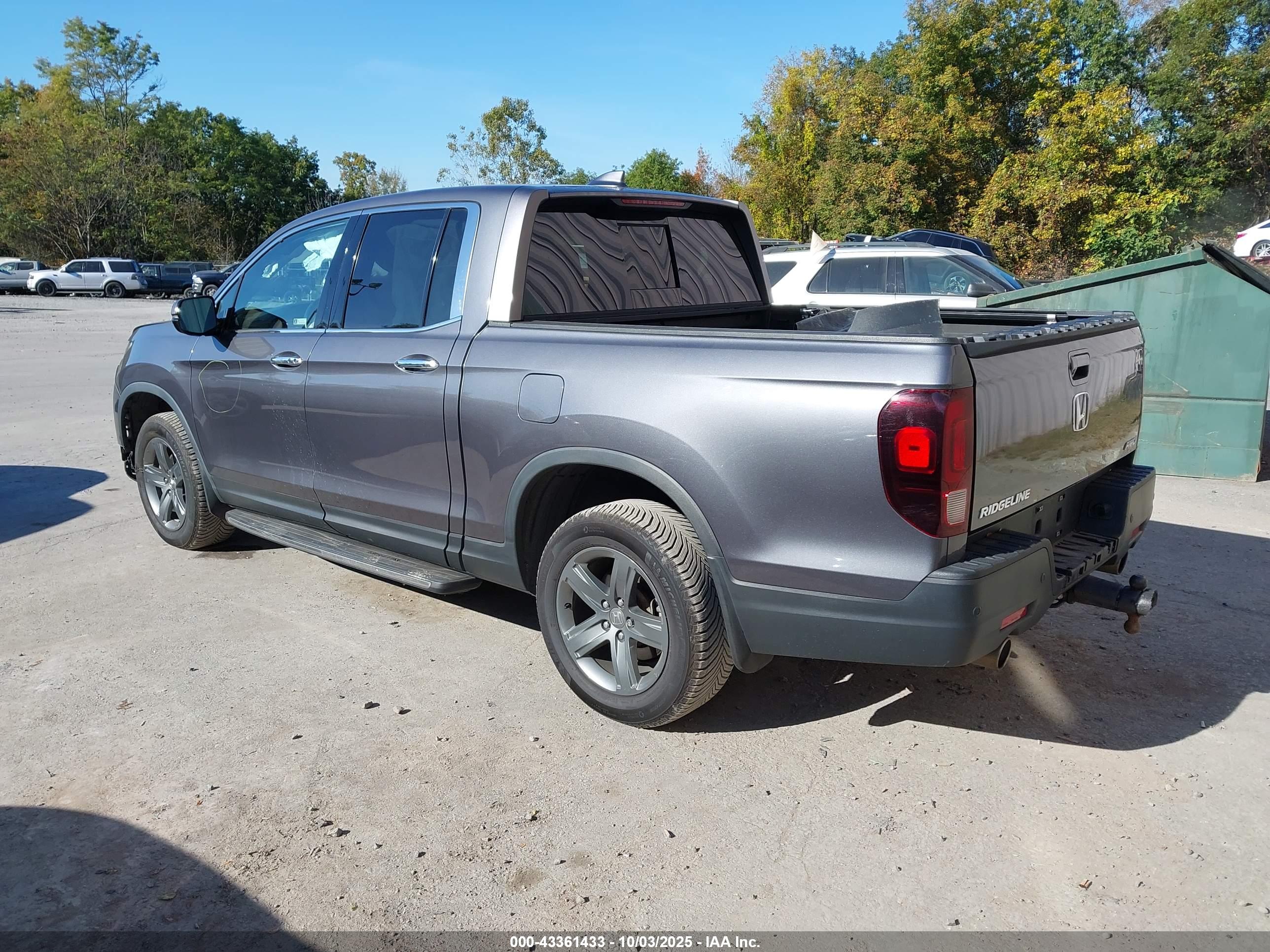 HONDA RIDGELINE image 3