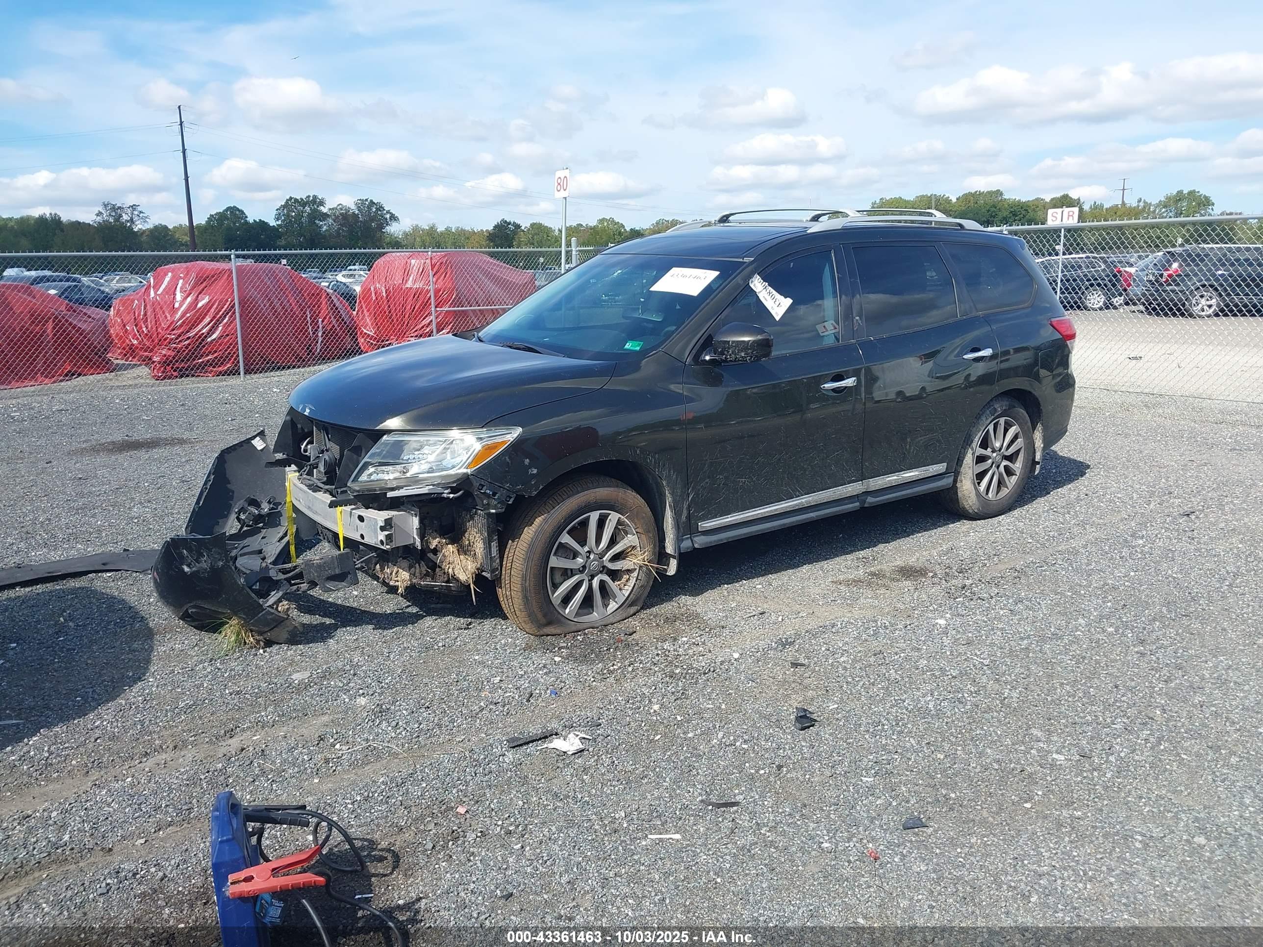 NISSAN PATHFINDER image 2