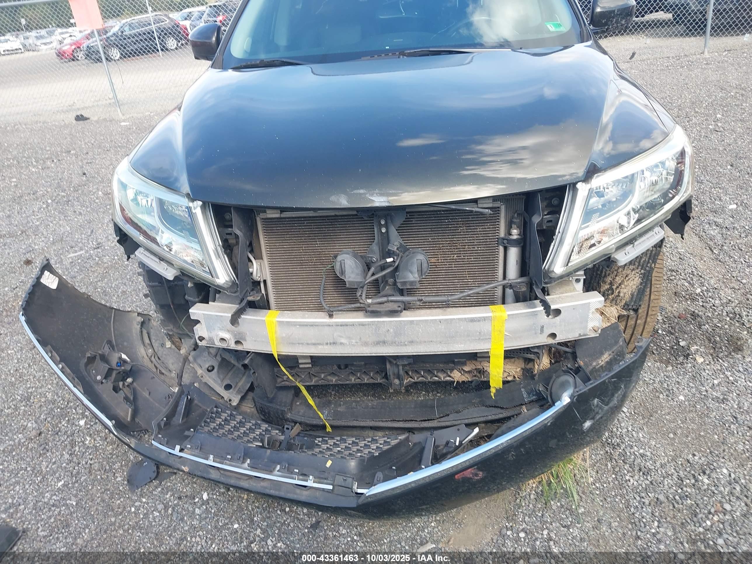 NISSAN PATHFINDER image 6