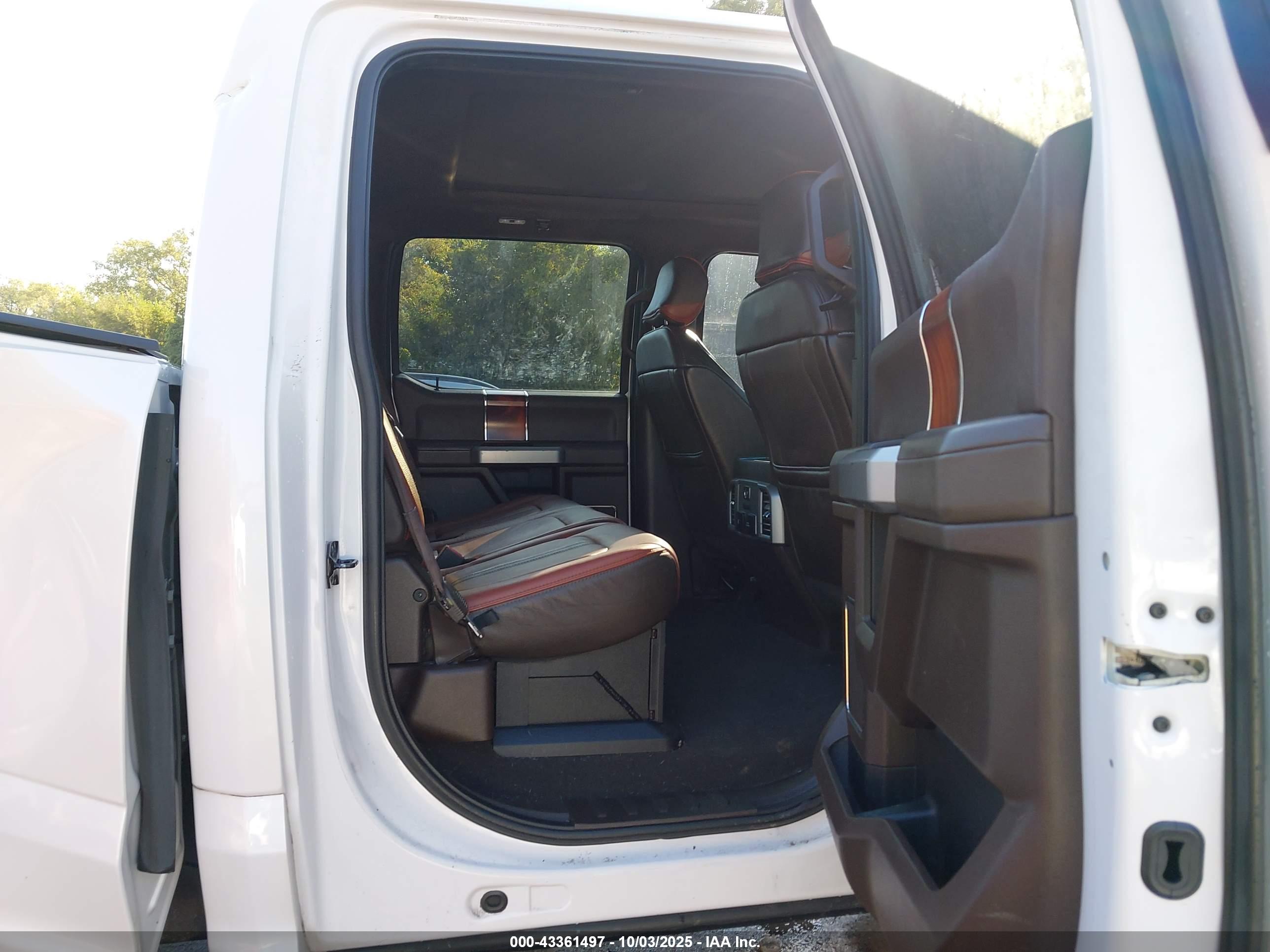 FORD F-350 image 7