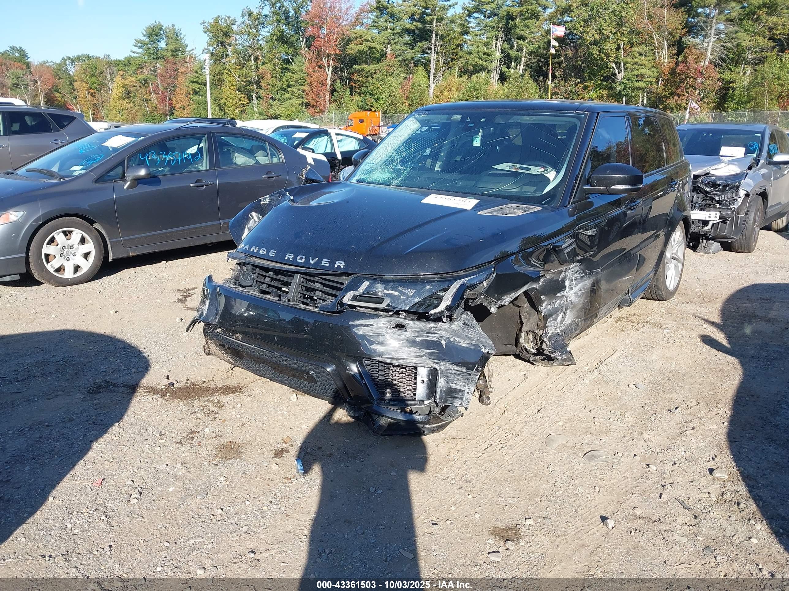 LAND ROVER image 2