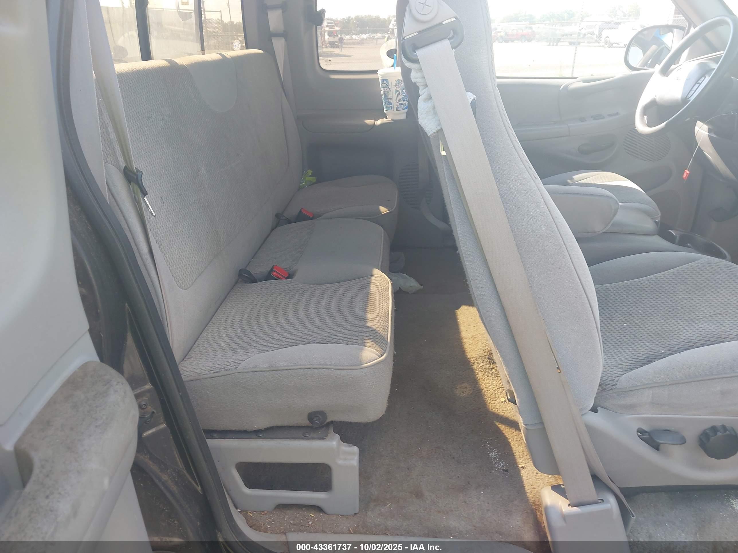 FORD F-150 image 8