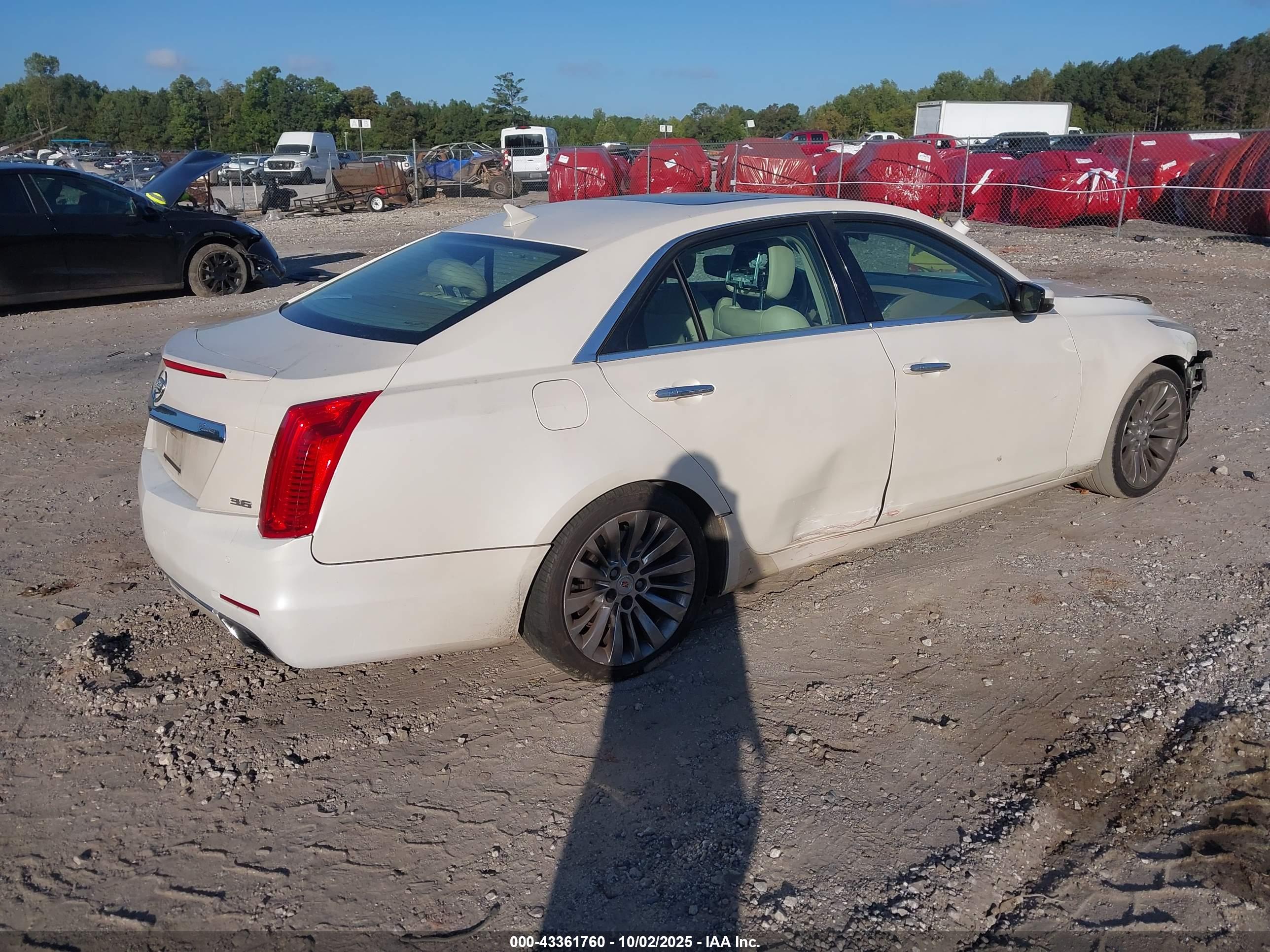 CADILLAC CTS image 4