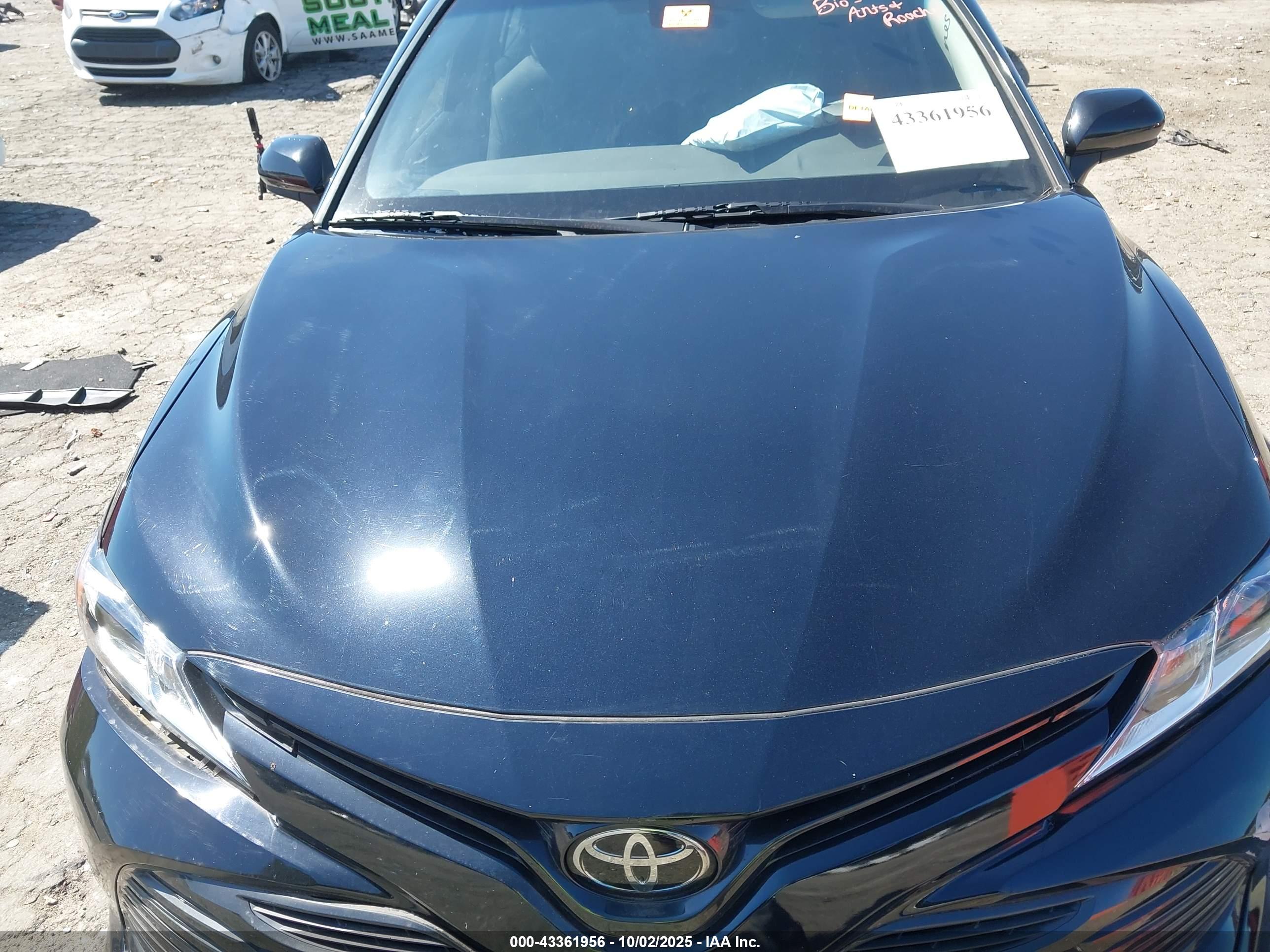 TOYOTA CAMRY image 10