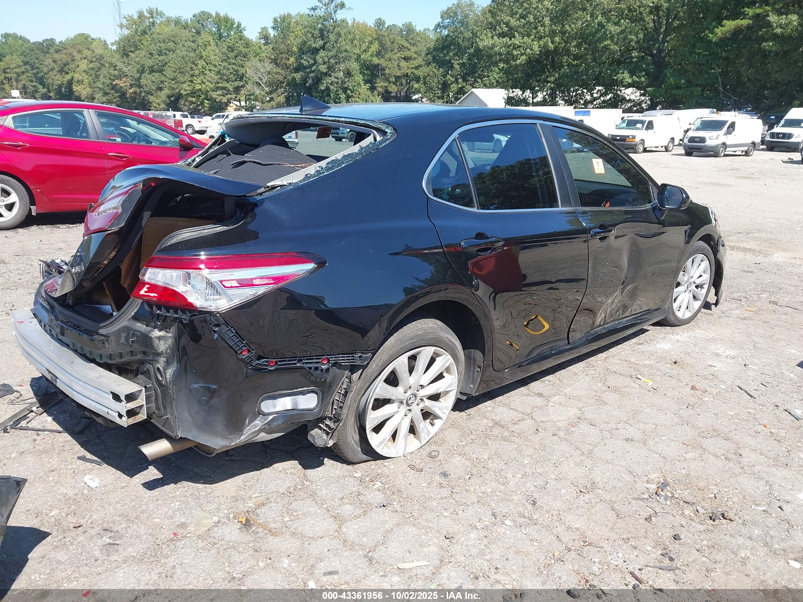 TOYOTA CAMRY image 4