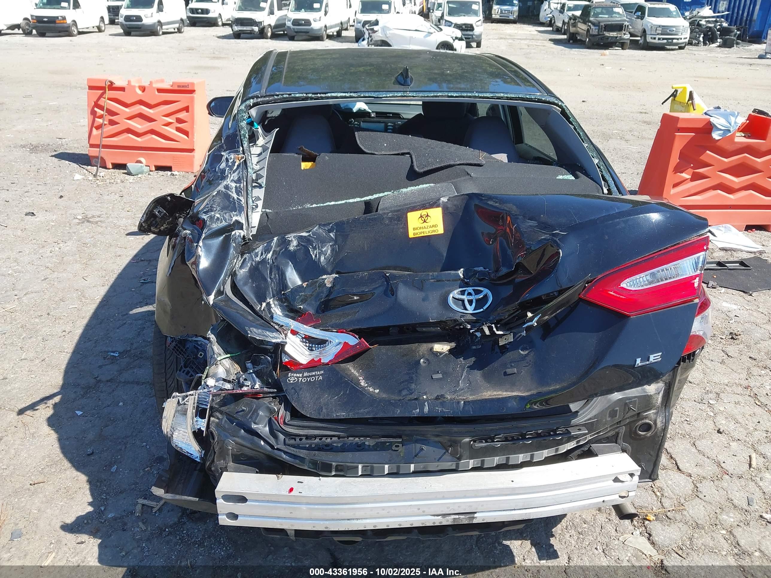 TOYOTA CAMRY image 6
