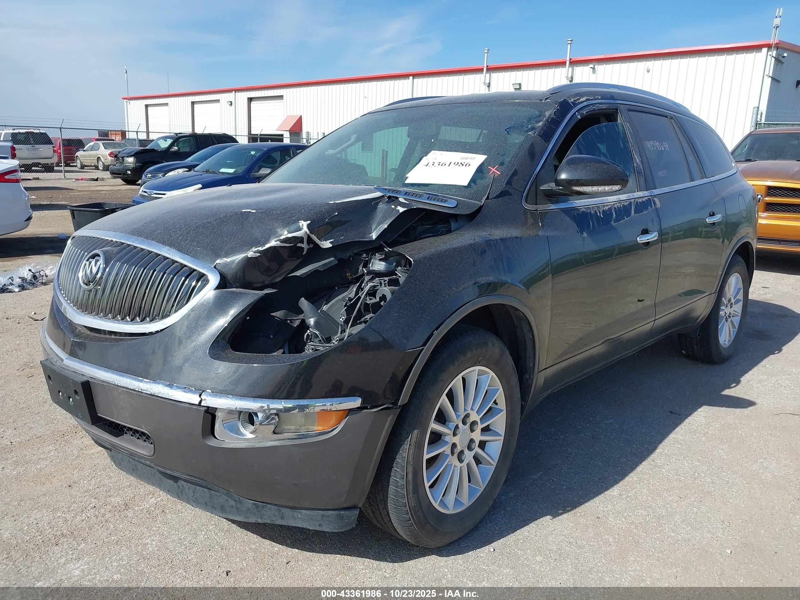 BUICK ENCLAVE image 2