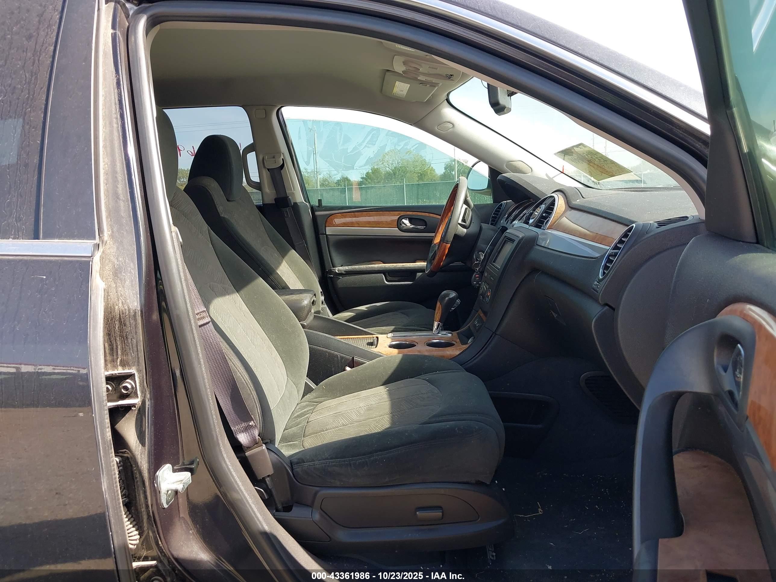 BUICK ENCLAVE image 5