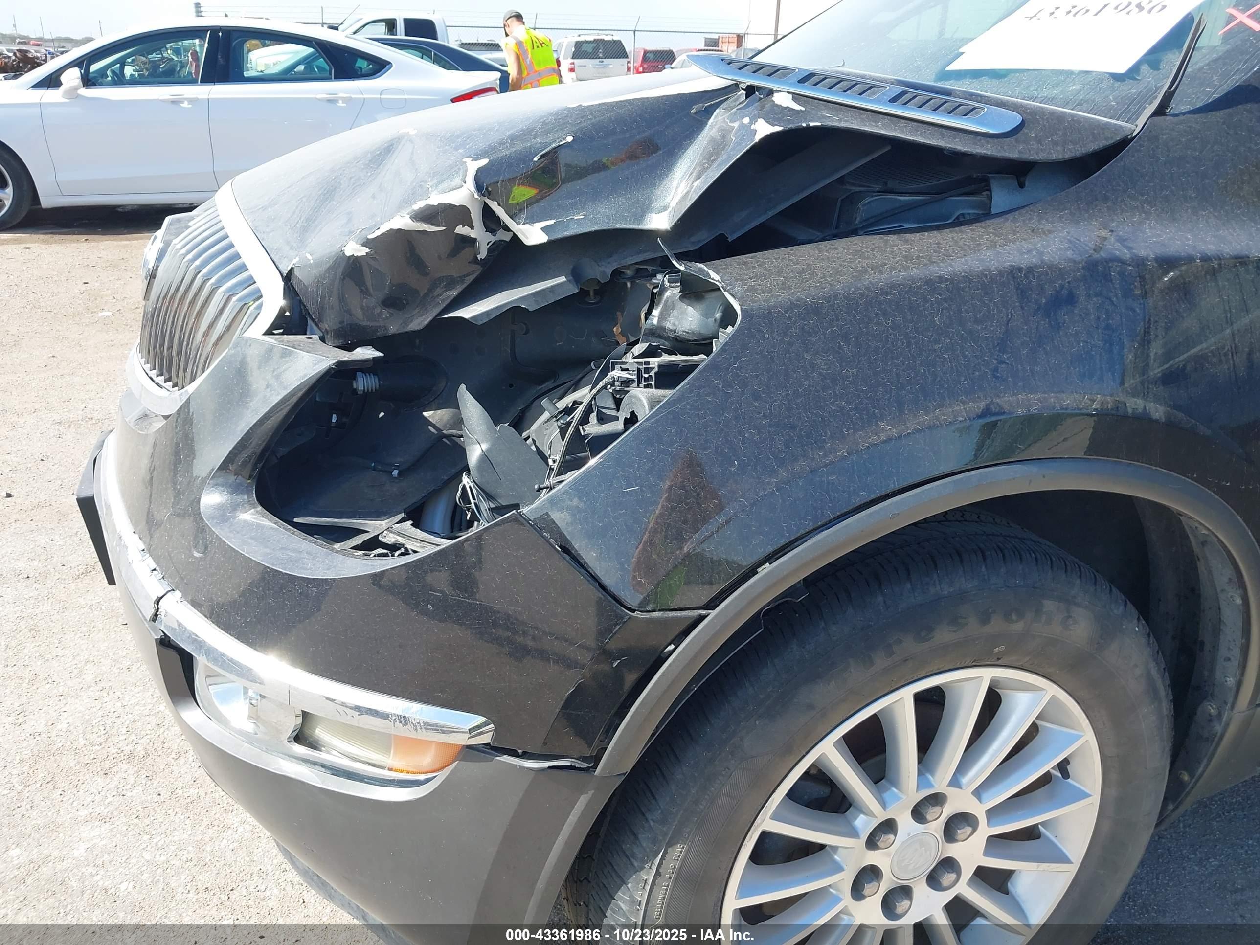 BUICK ENCLAVE image 6