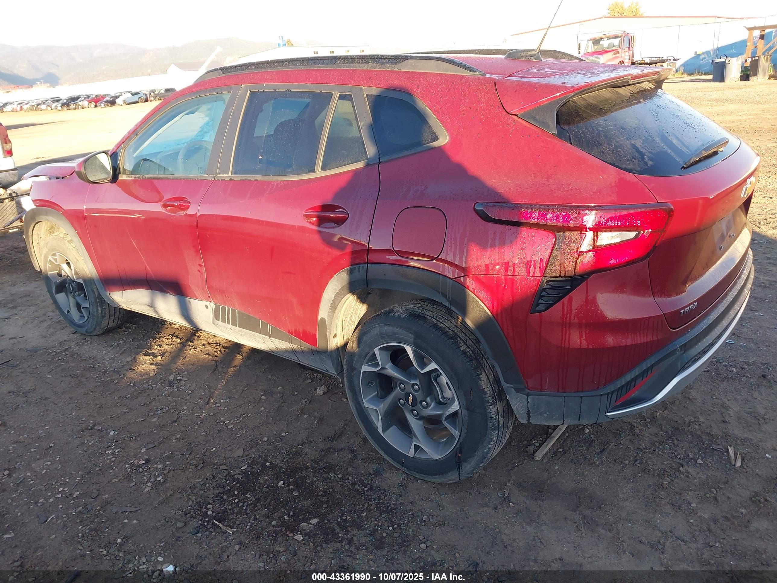 CHEVROLET TRAX image 3