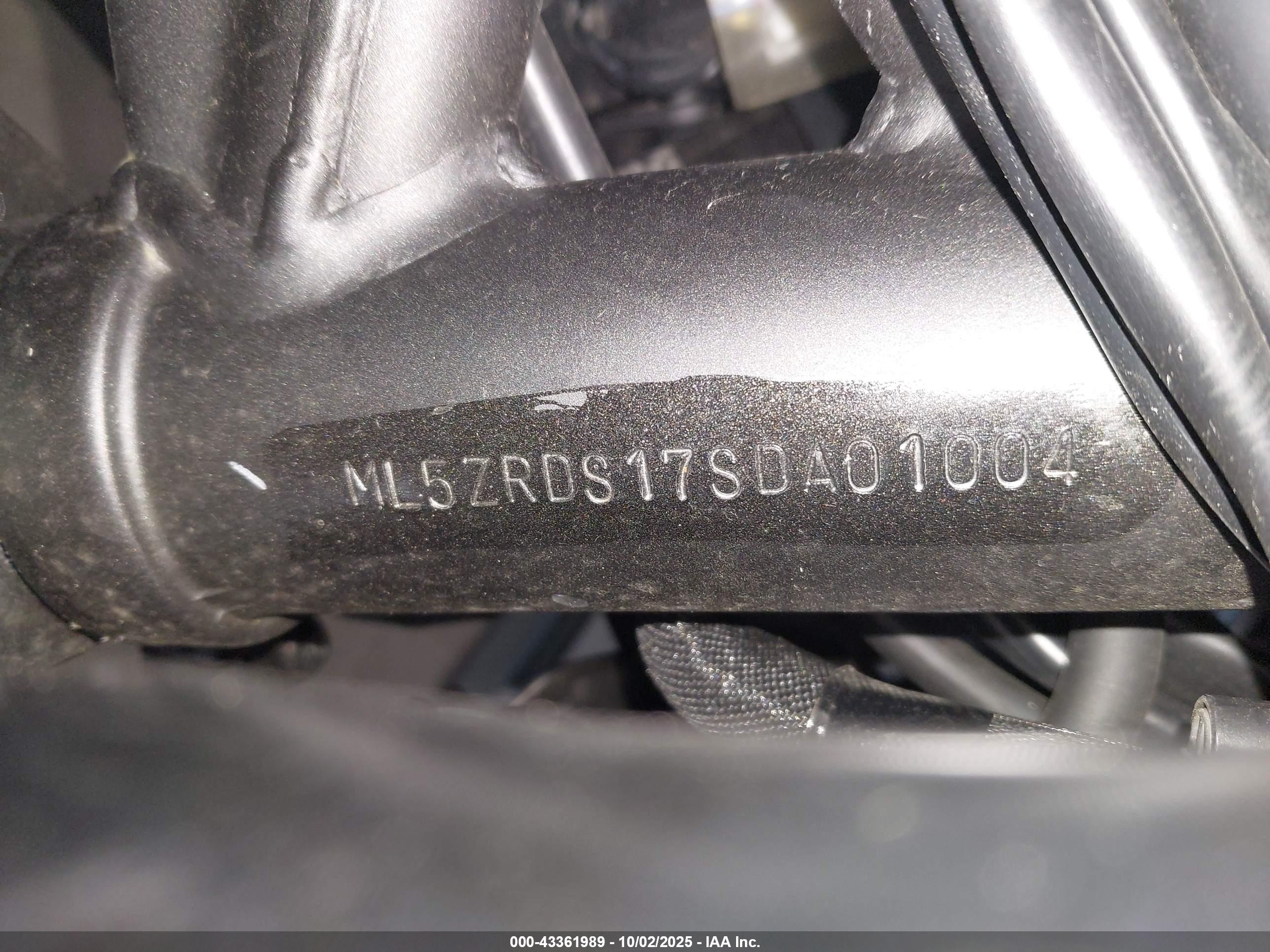 KAWASAKI ZR900 image 10