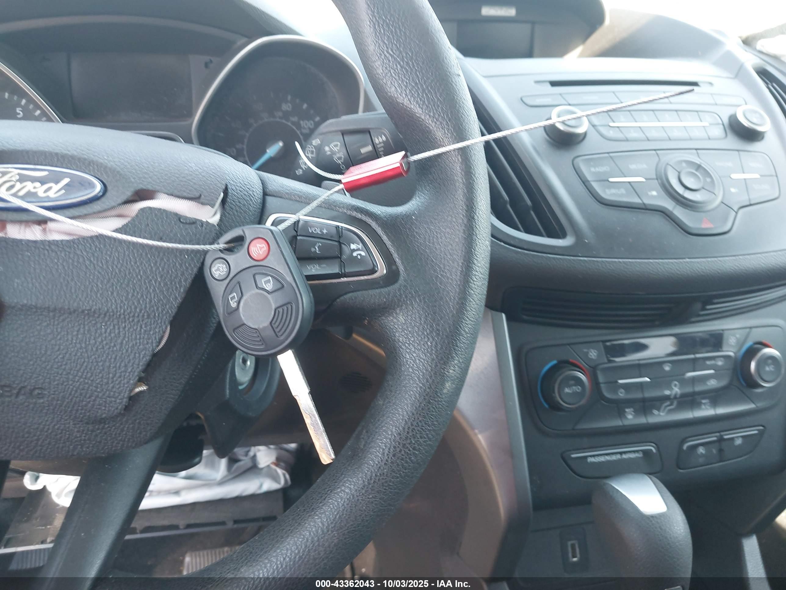 FORD ESCAPE image 11