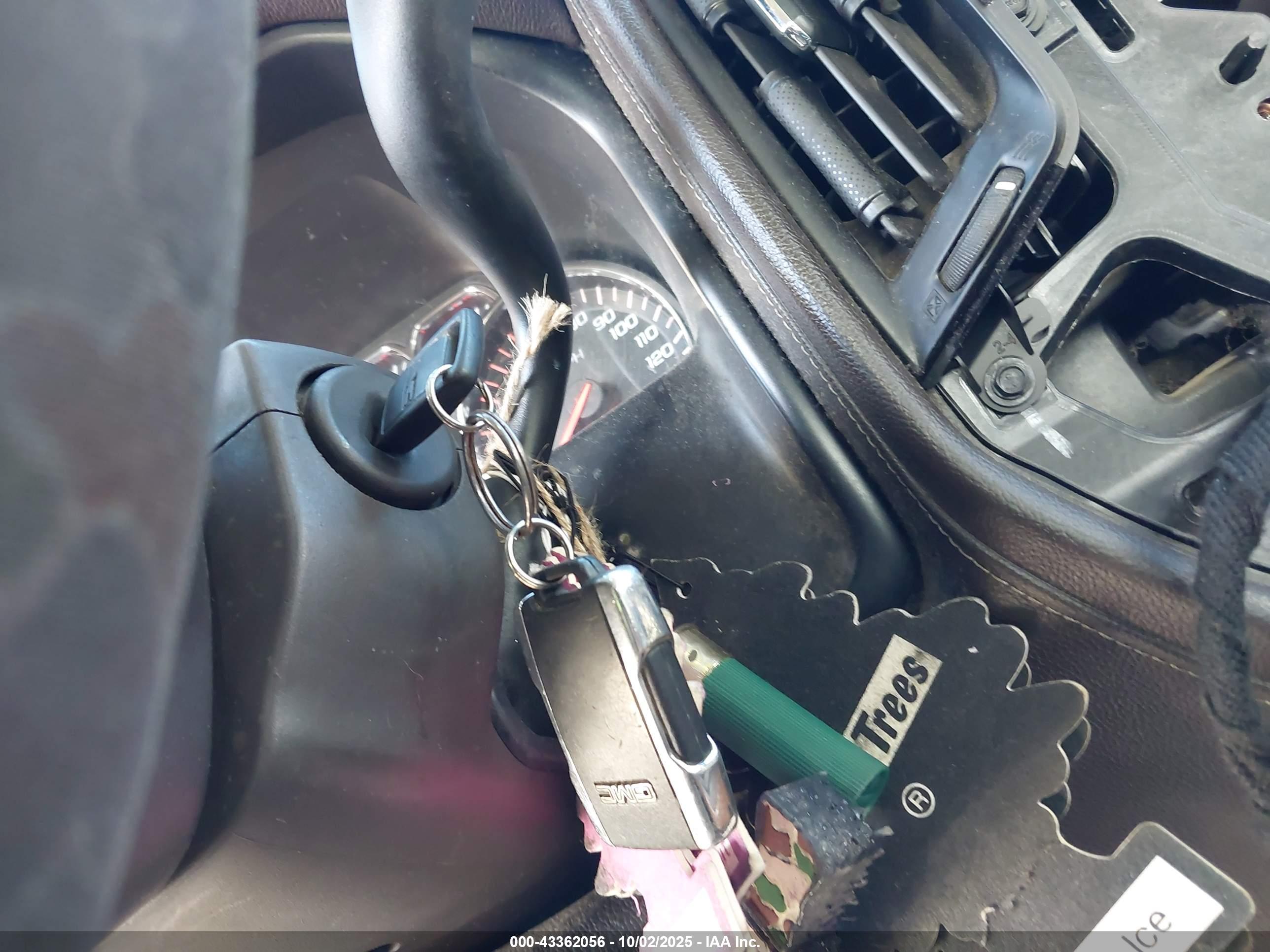 GMC SIERRA image 11