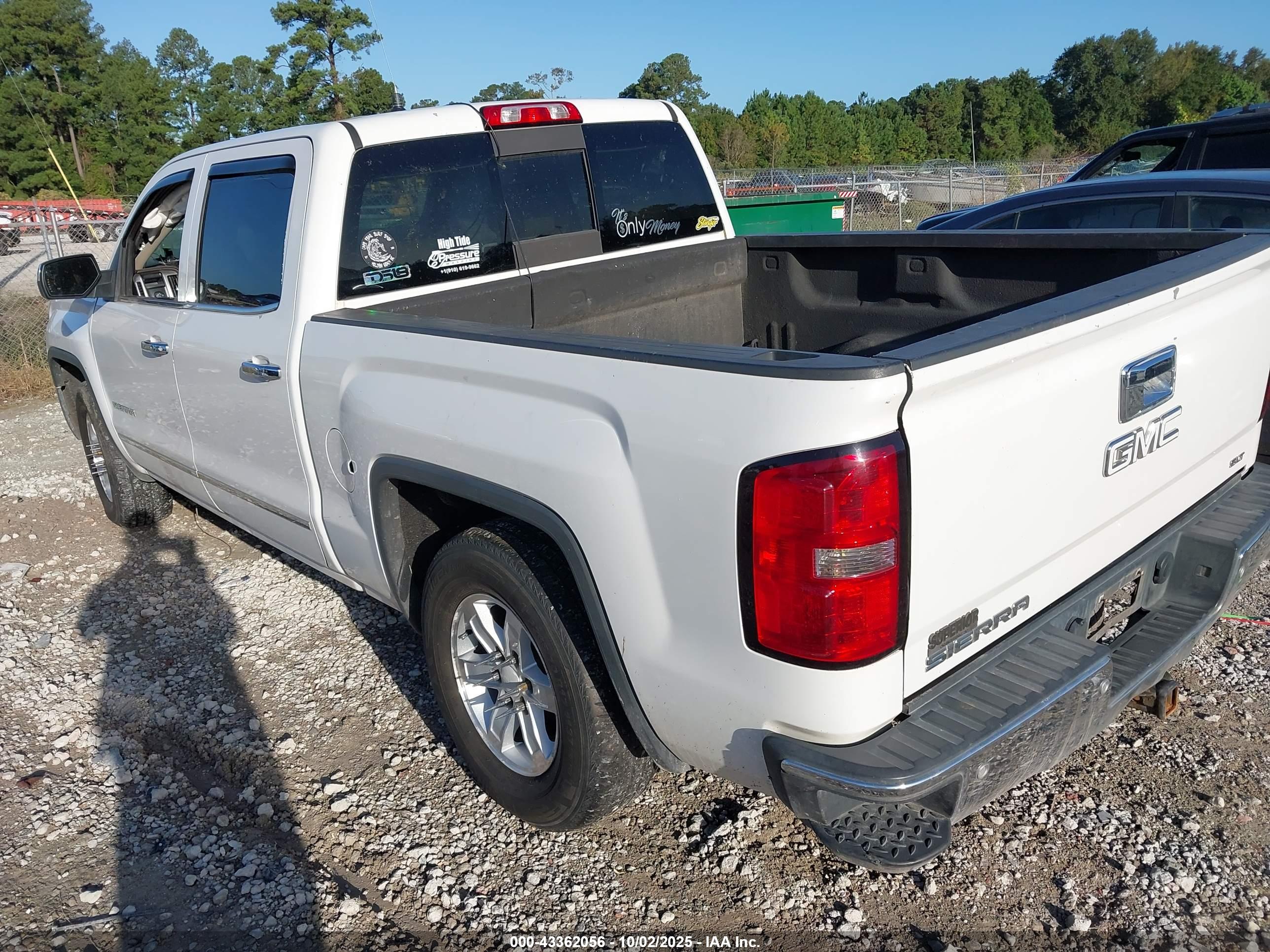GMC SIERRA image 3