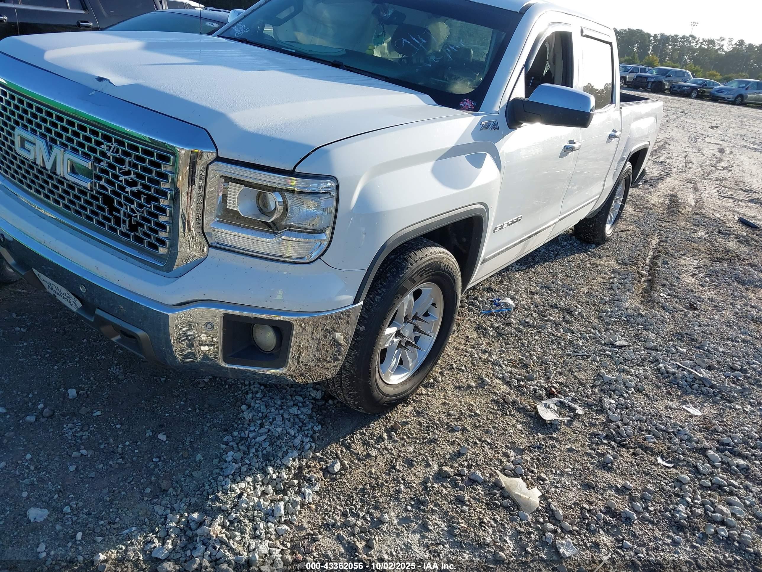 GMC SIERRA image 6