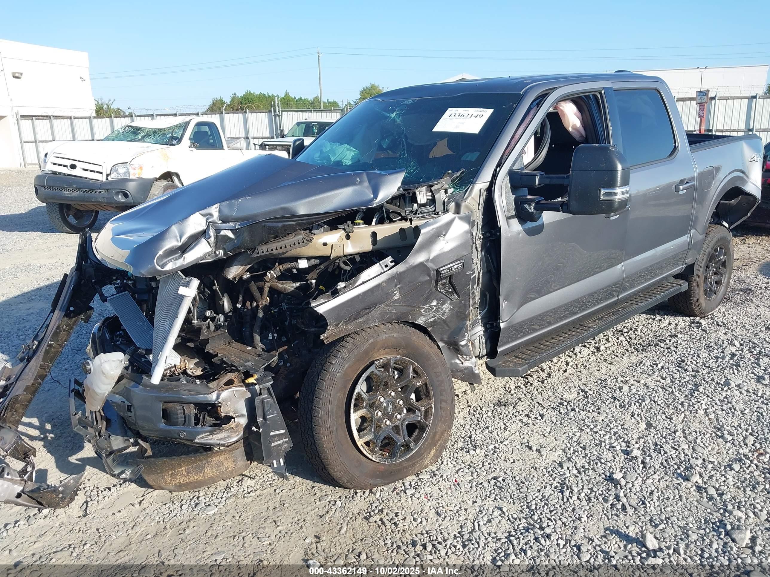 FORD F-150 image 2