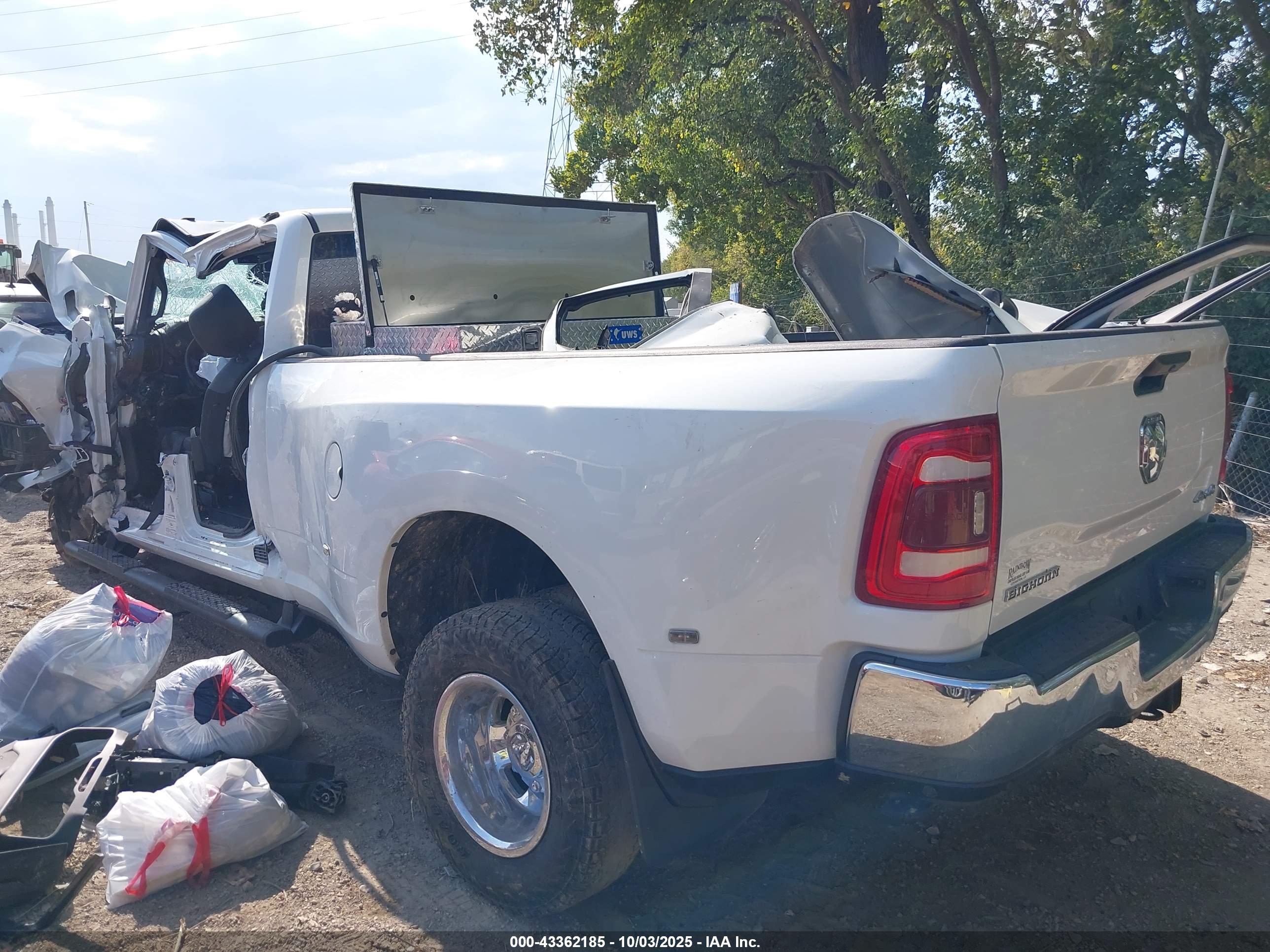 RAM 3500 image 3