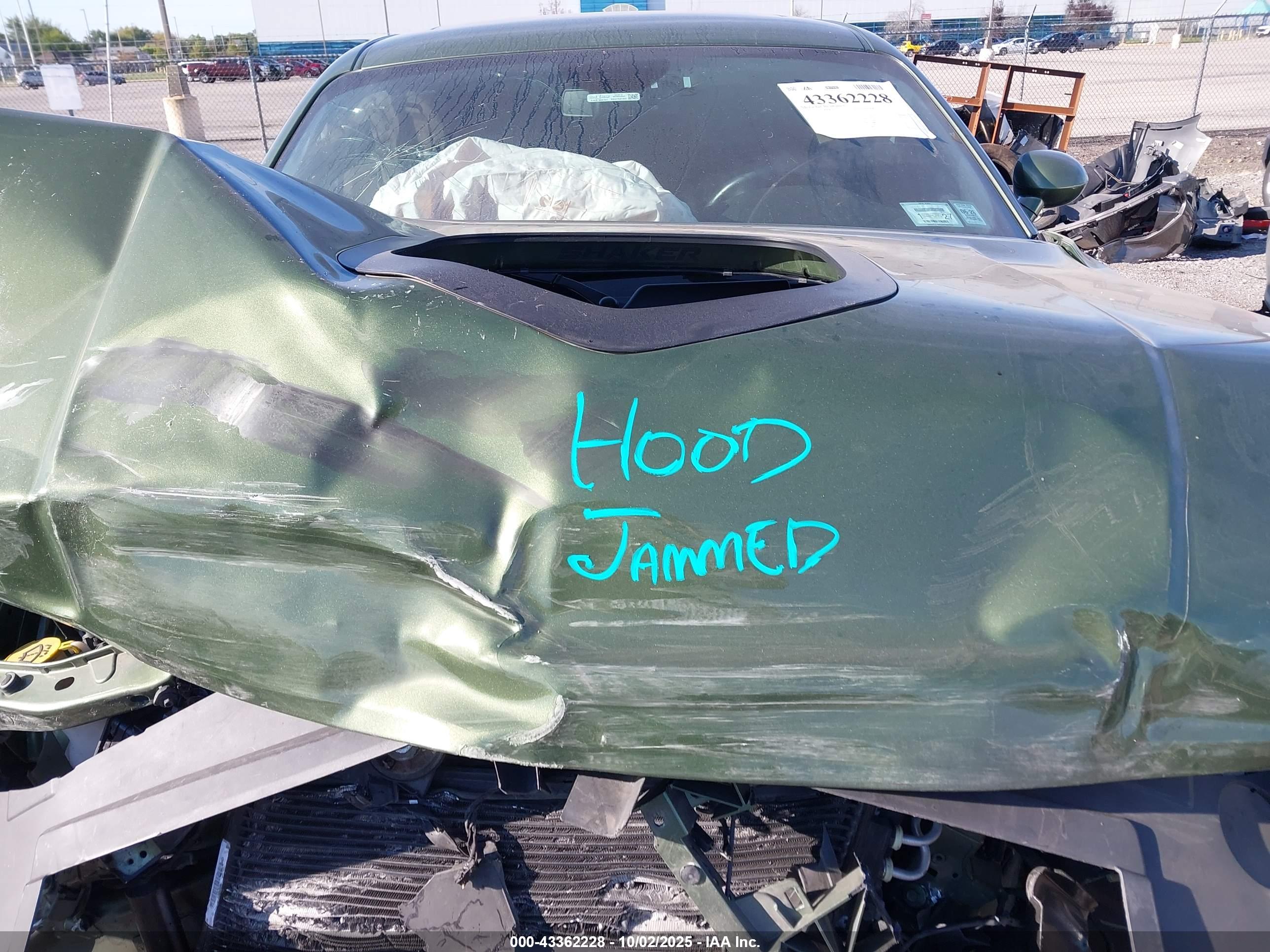 DODGE CHALLENGER image 10