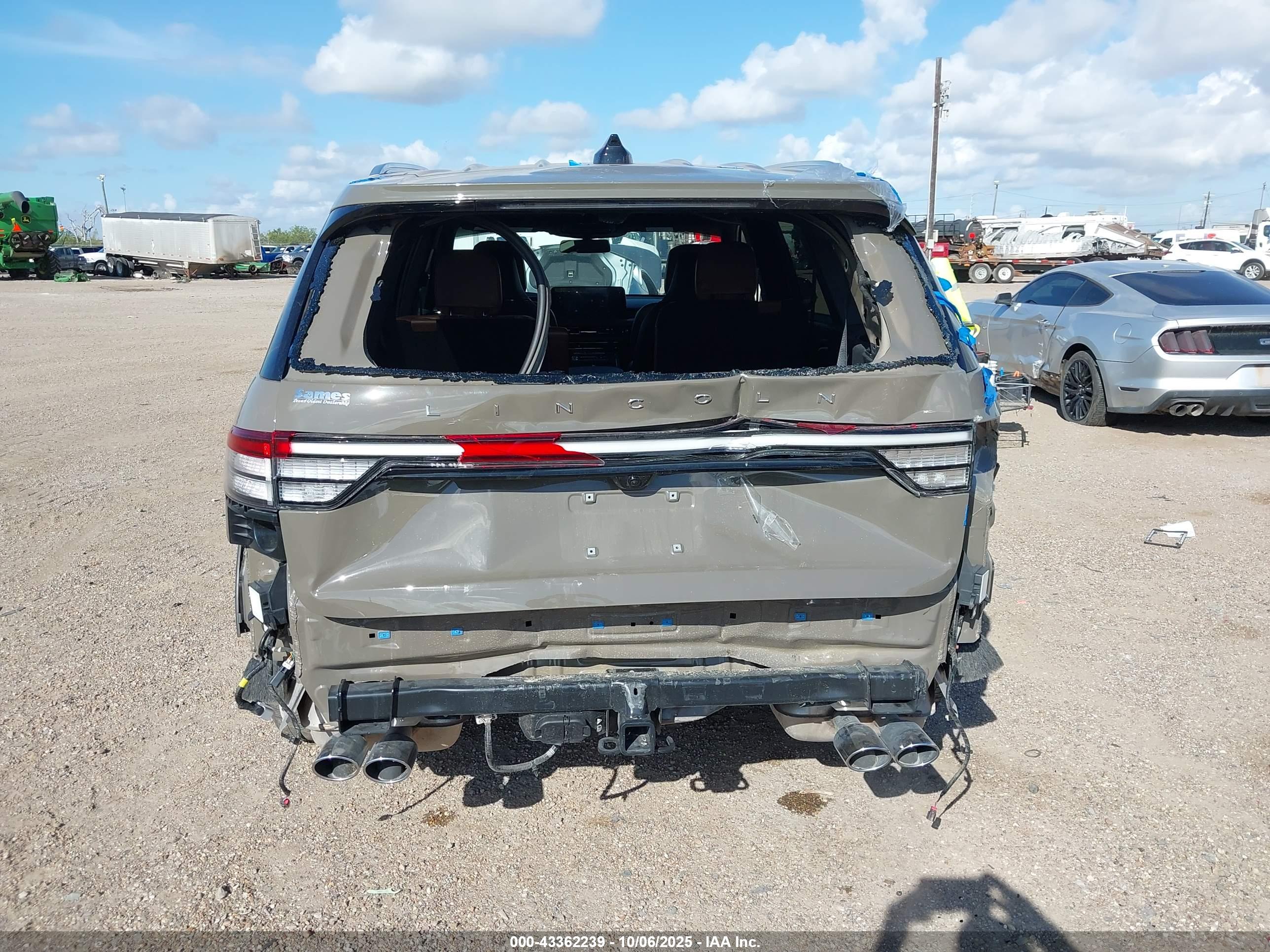 LINCOLN AVIATOR image 6