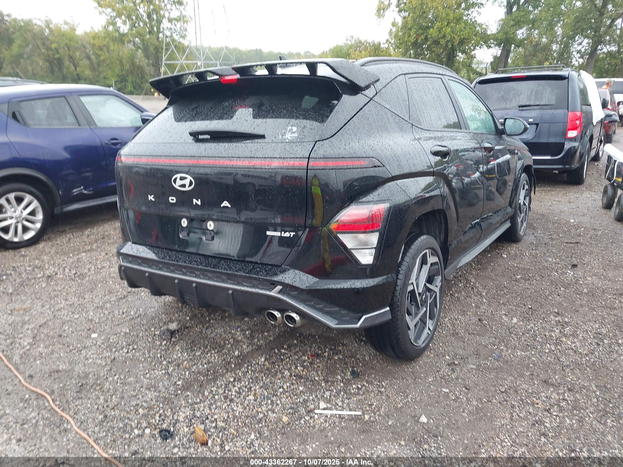HYUNDAI KONA image 4