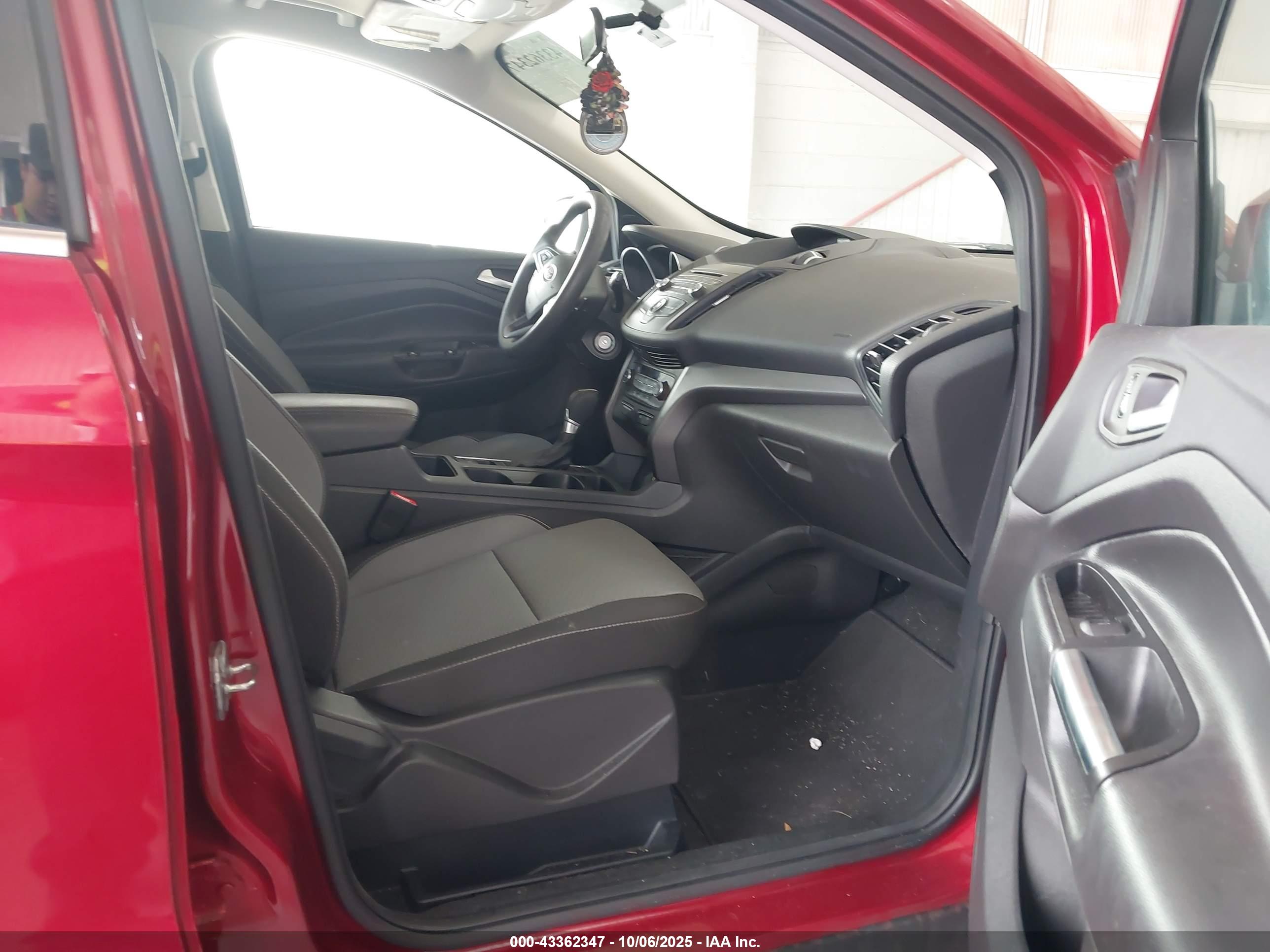 FORD ESCAPE image 5