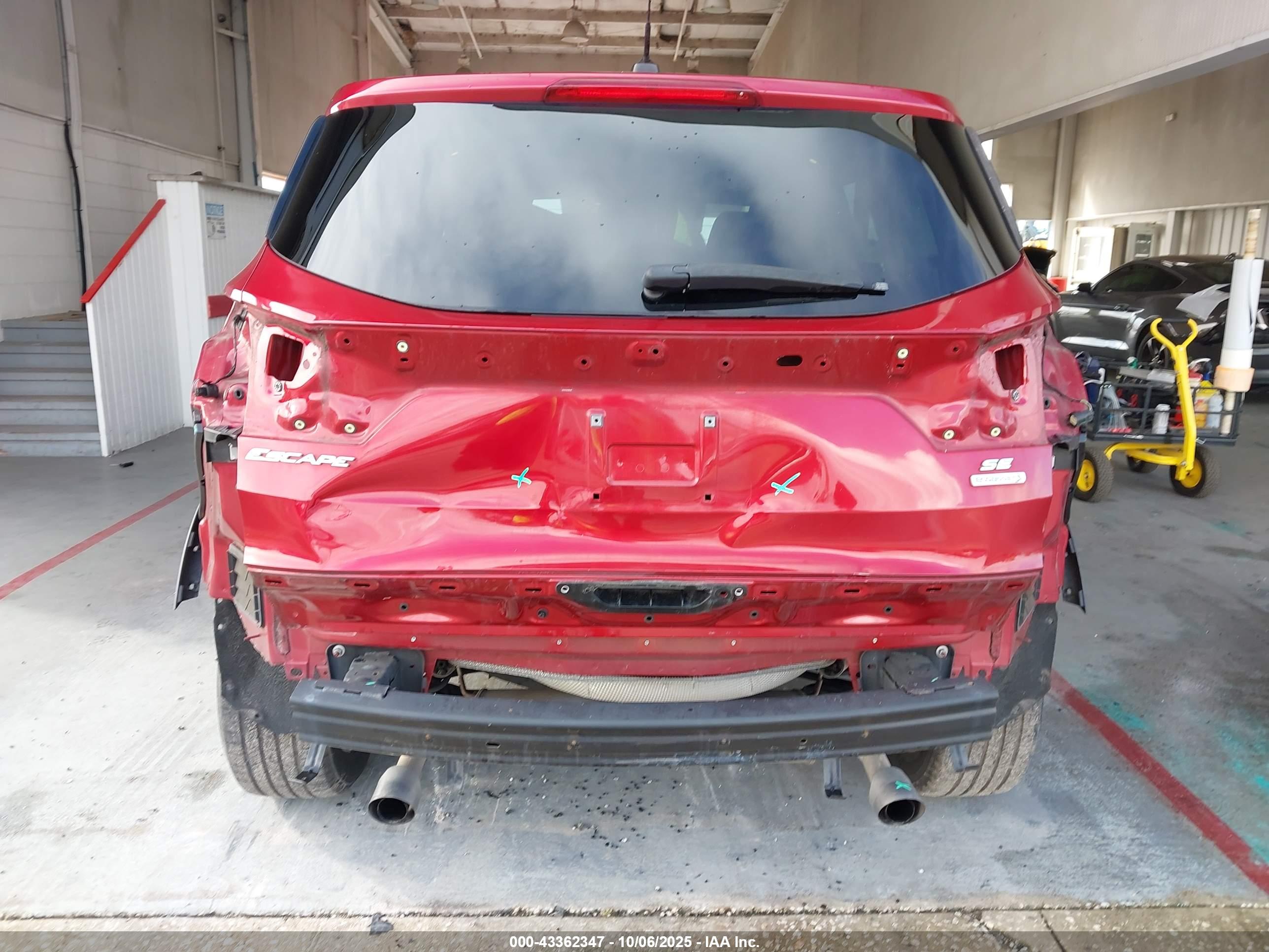 FORD ESCAPE image 6