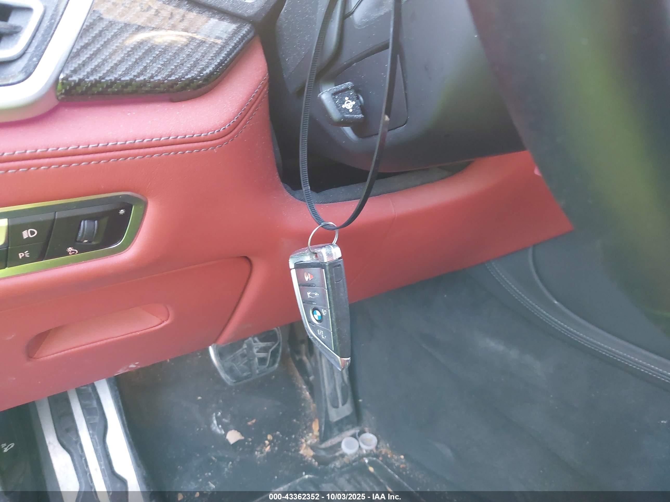 BMW X6 image 11