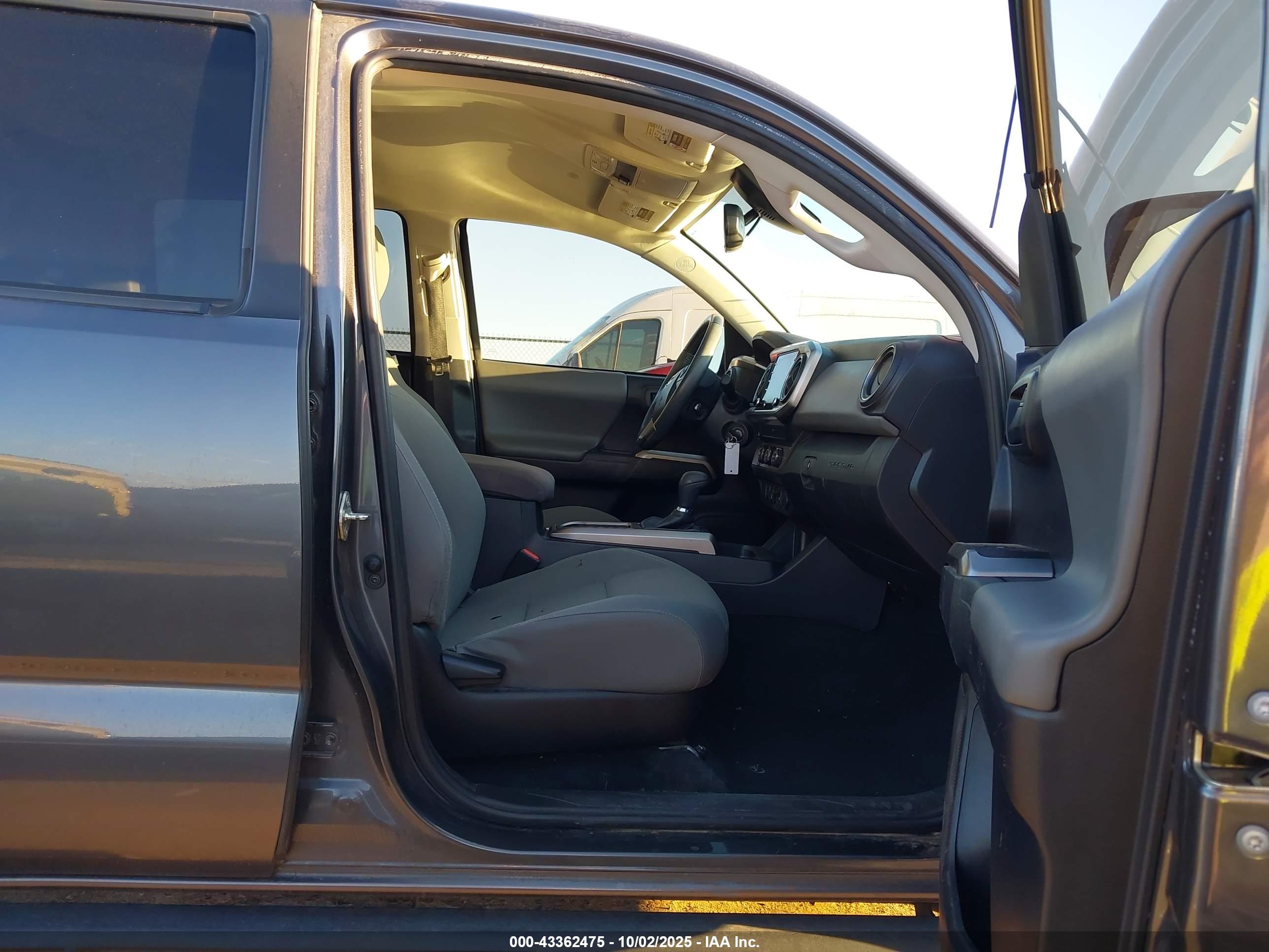 TOYOTA TACOMA image 5