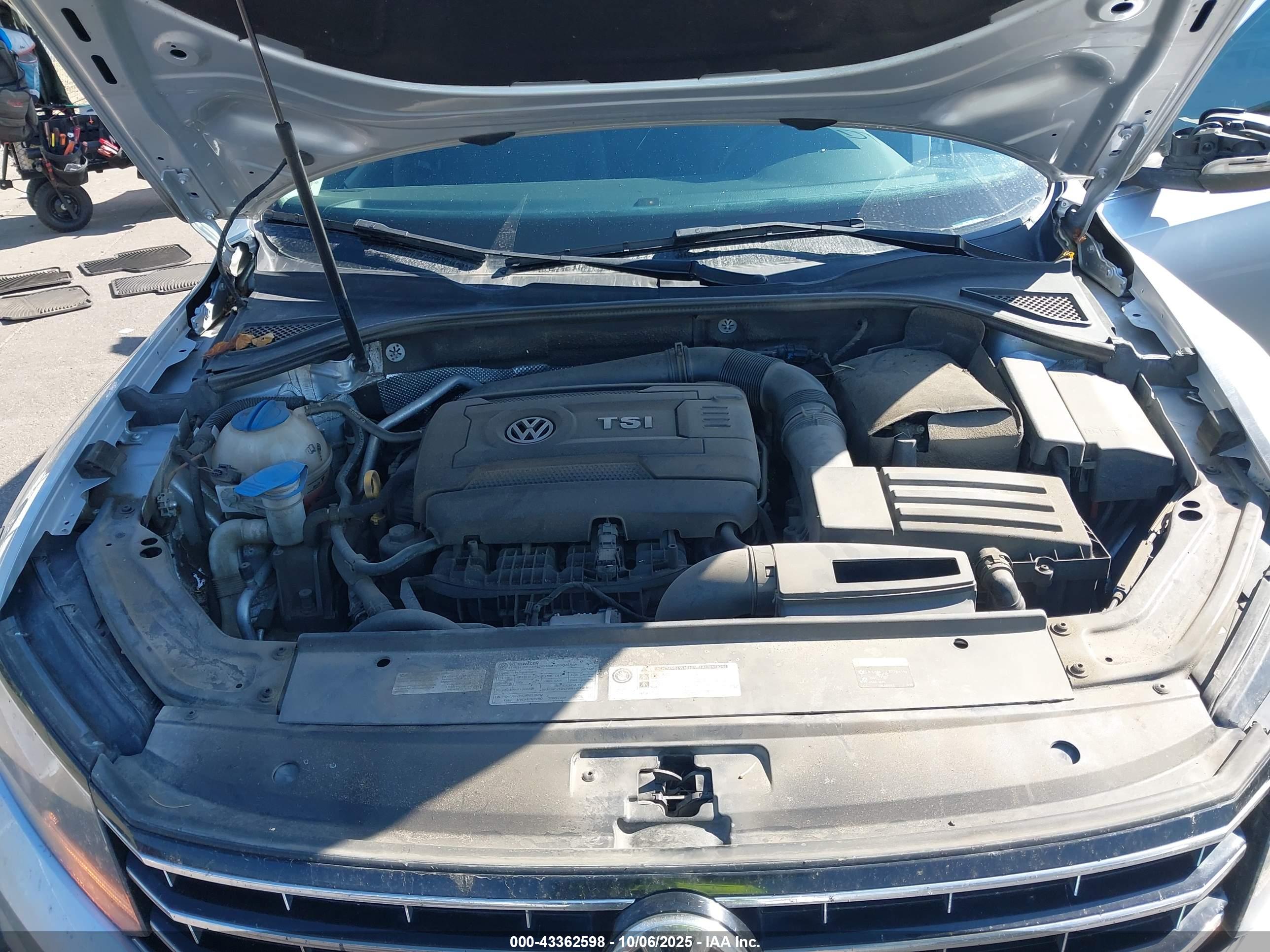 VOLKSWAGEN PASSAT image 10