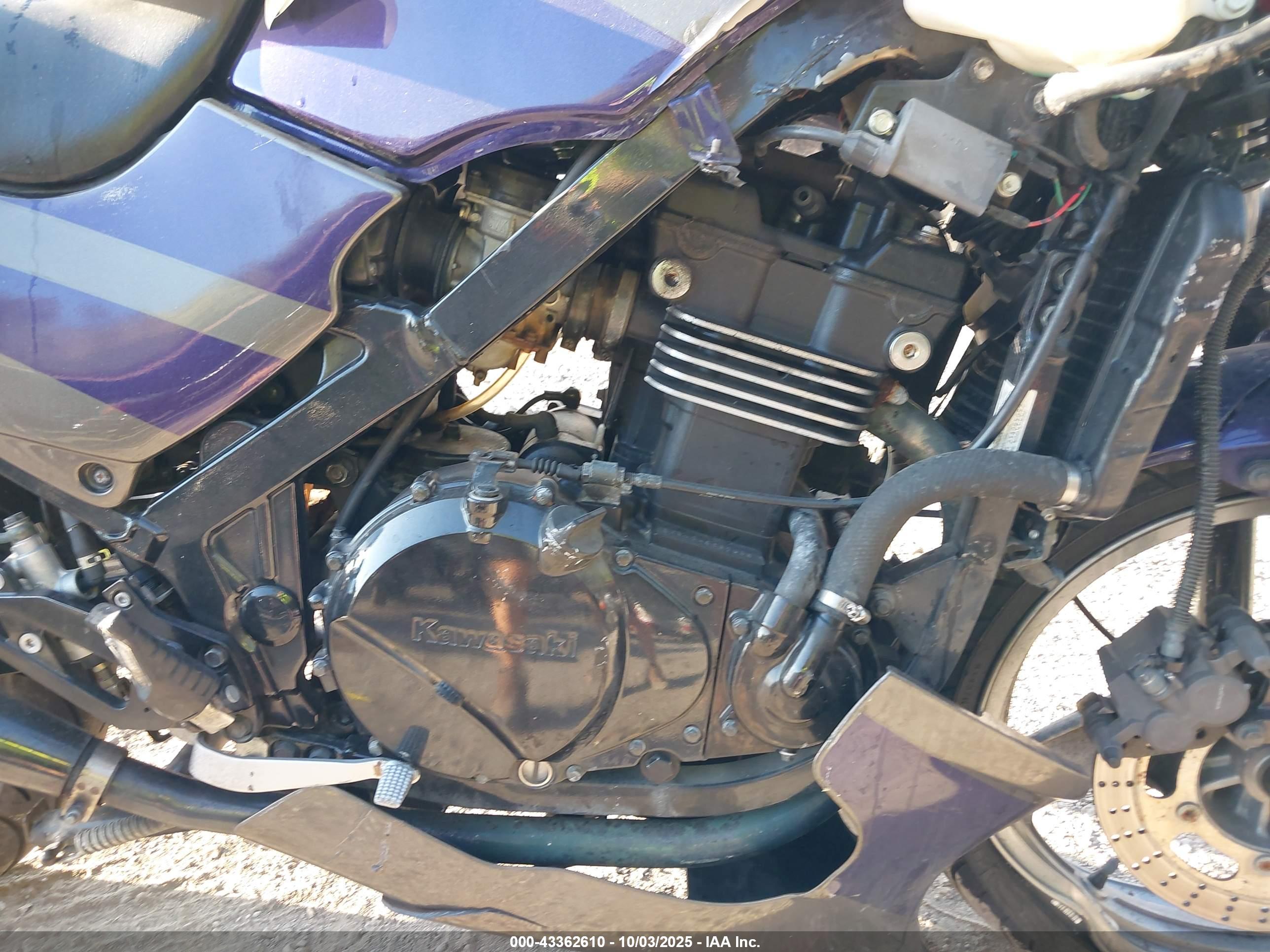 KAWASAKI EX500 image 8