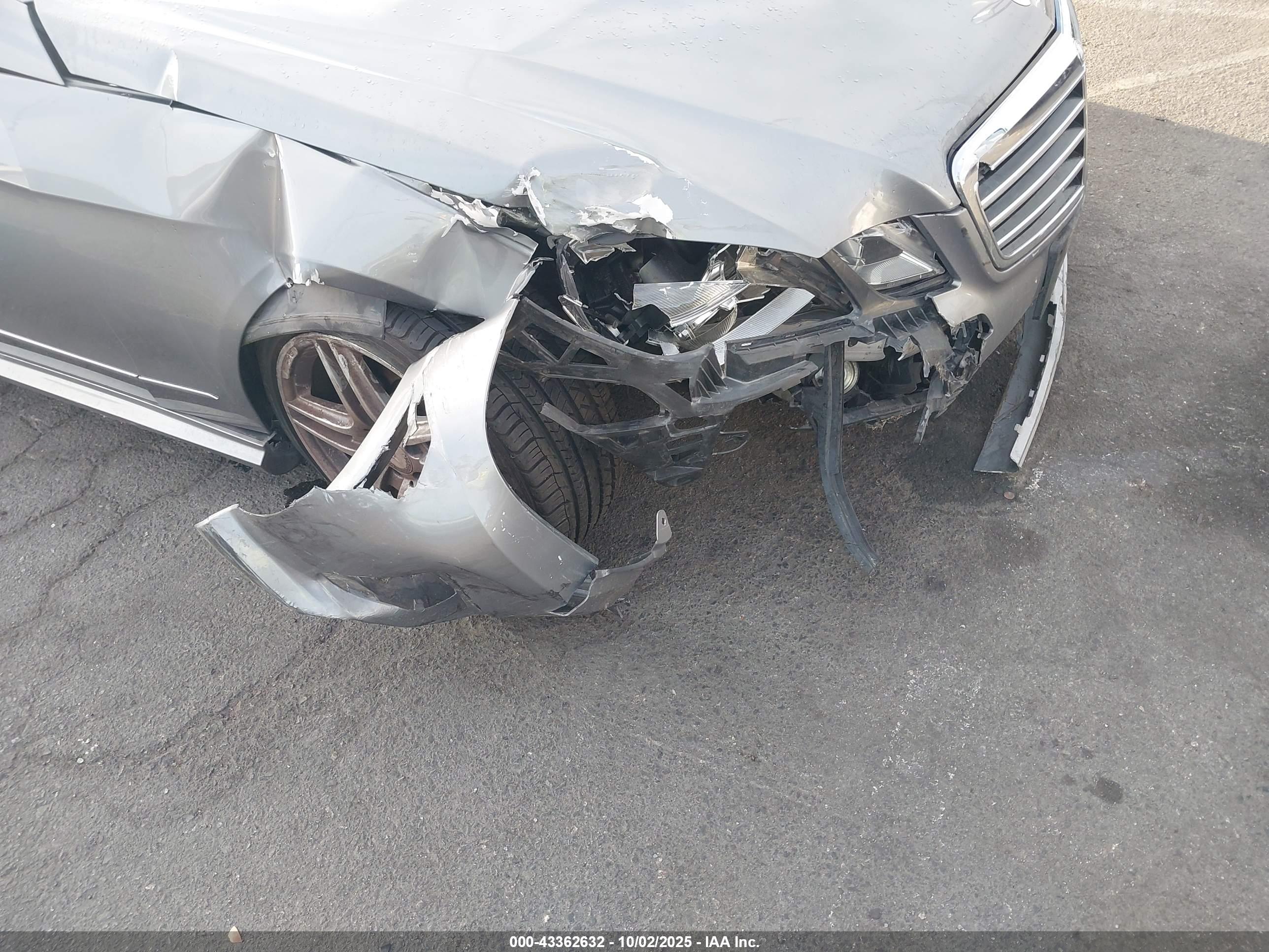MERCEDES-BENZ E image 6