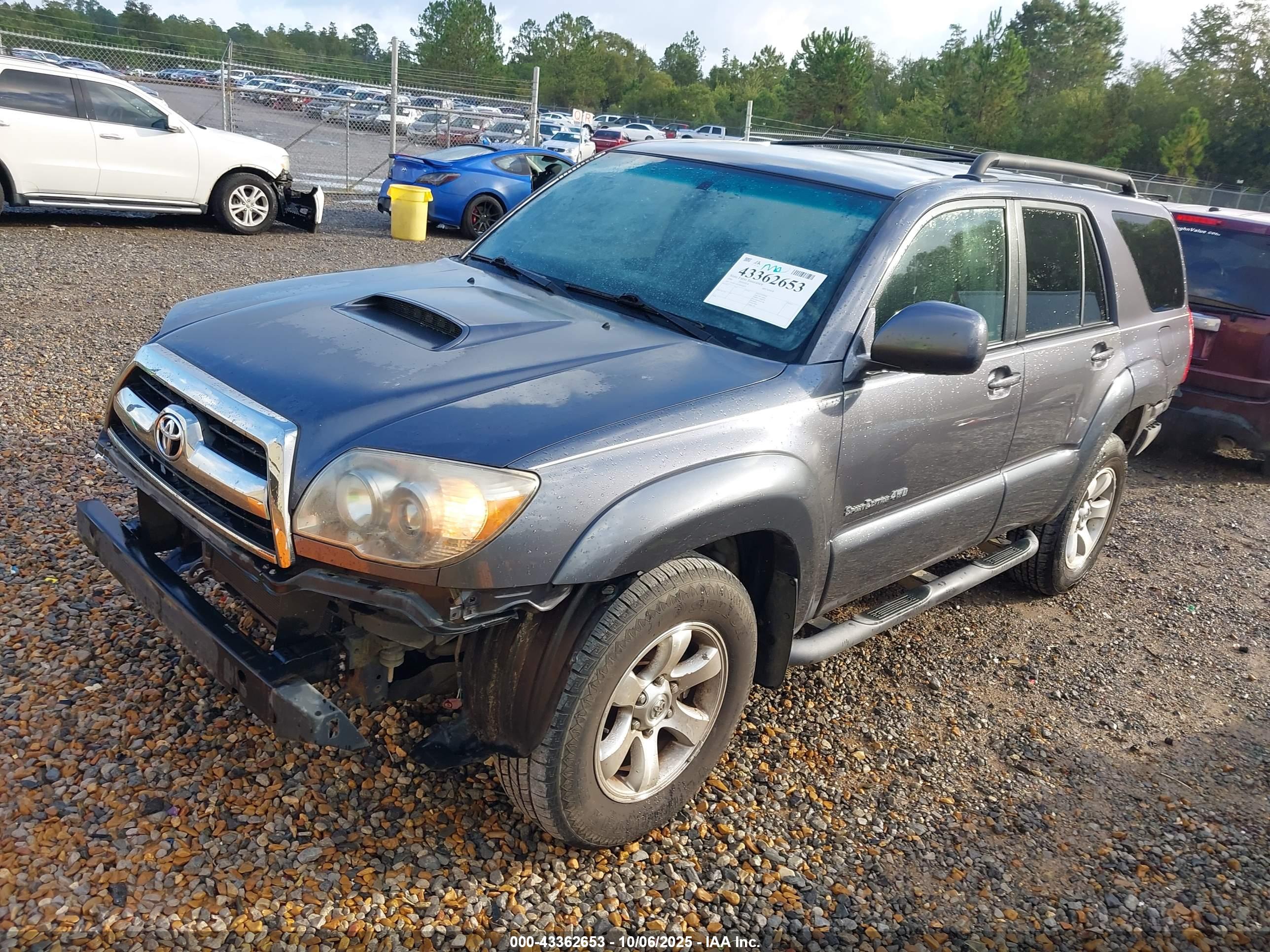 TOYOTA 4RUNNER image 2