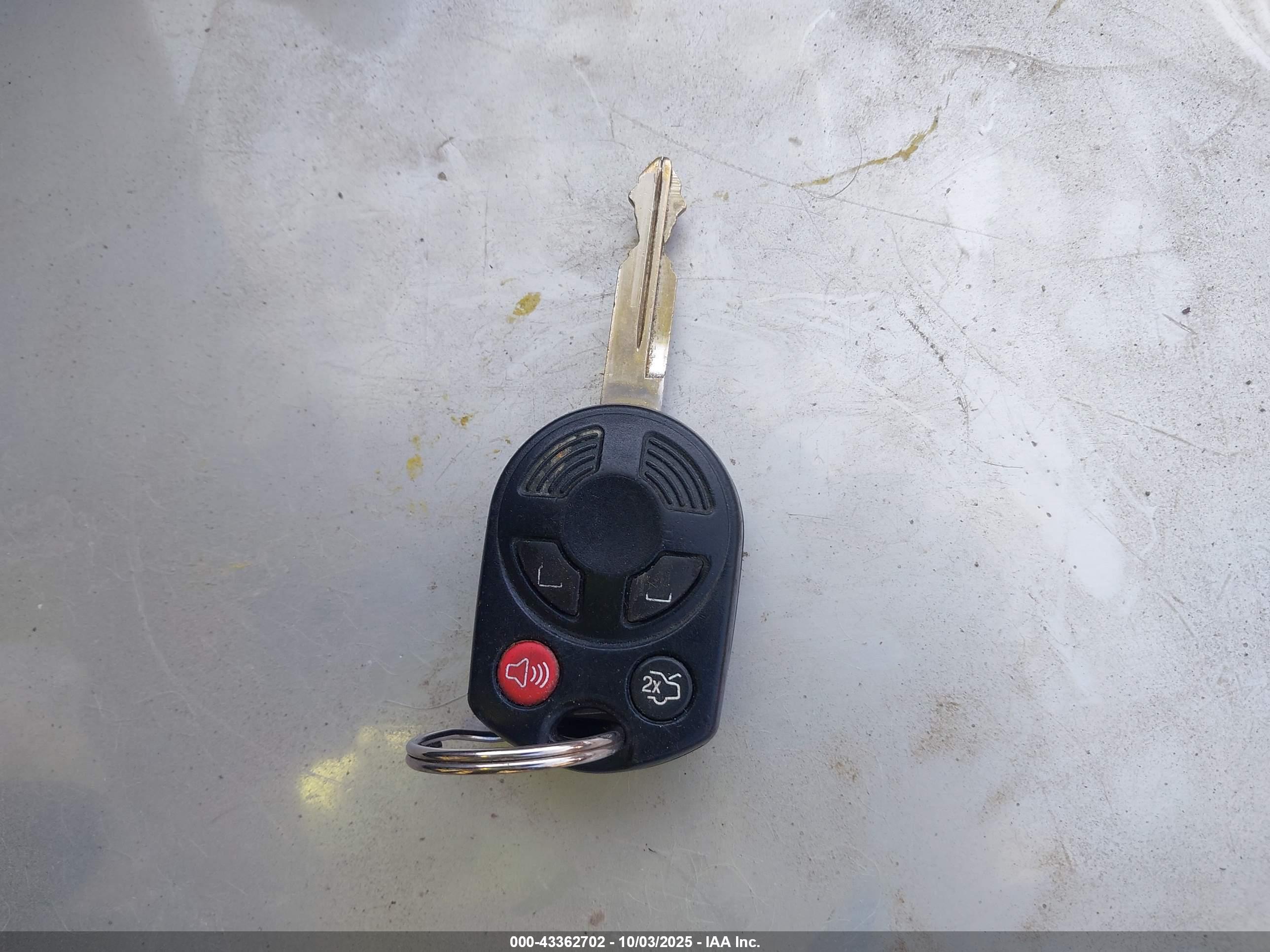 FORD FUSION image 11