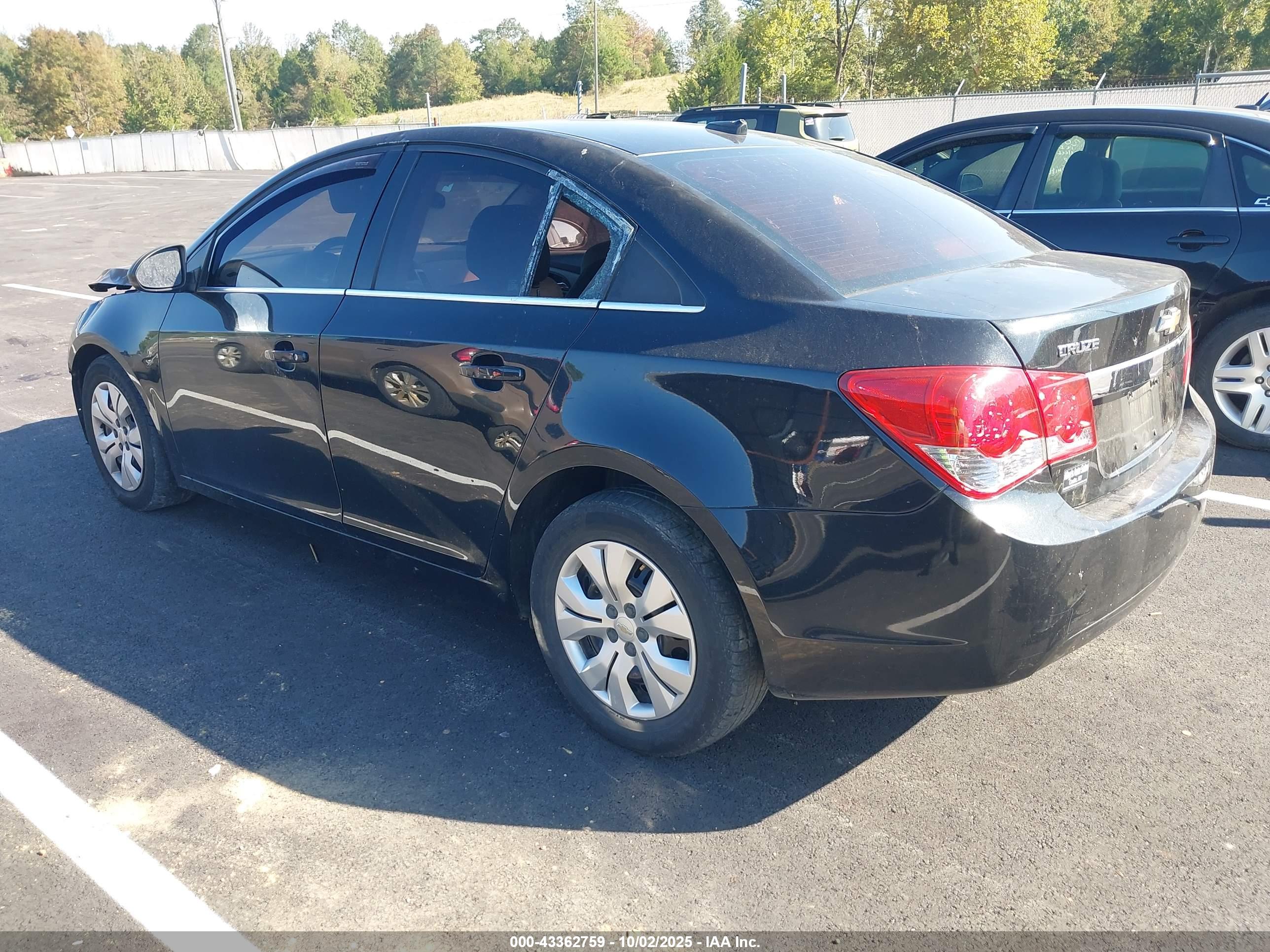 CHEVROLET CRUZE image 3