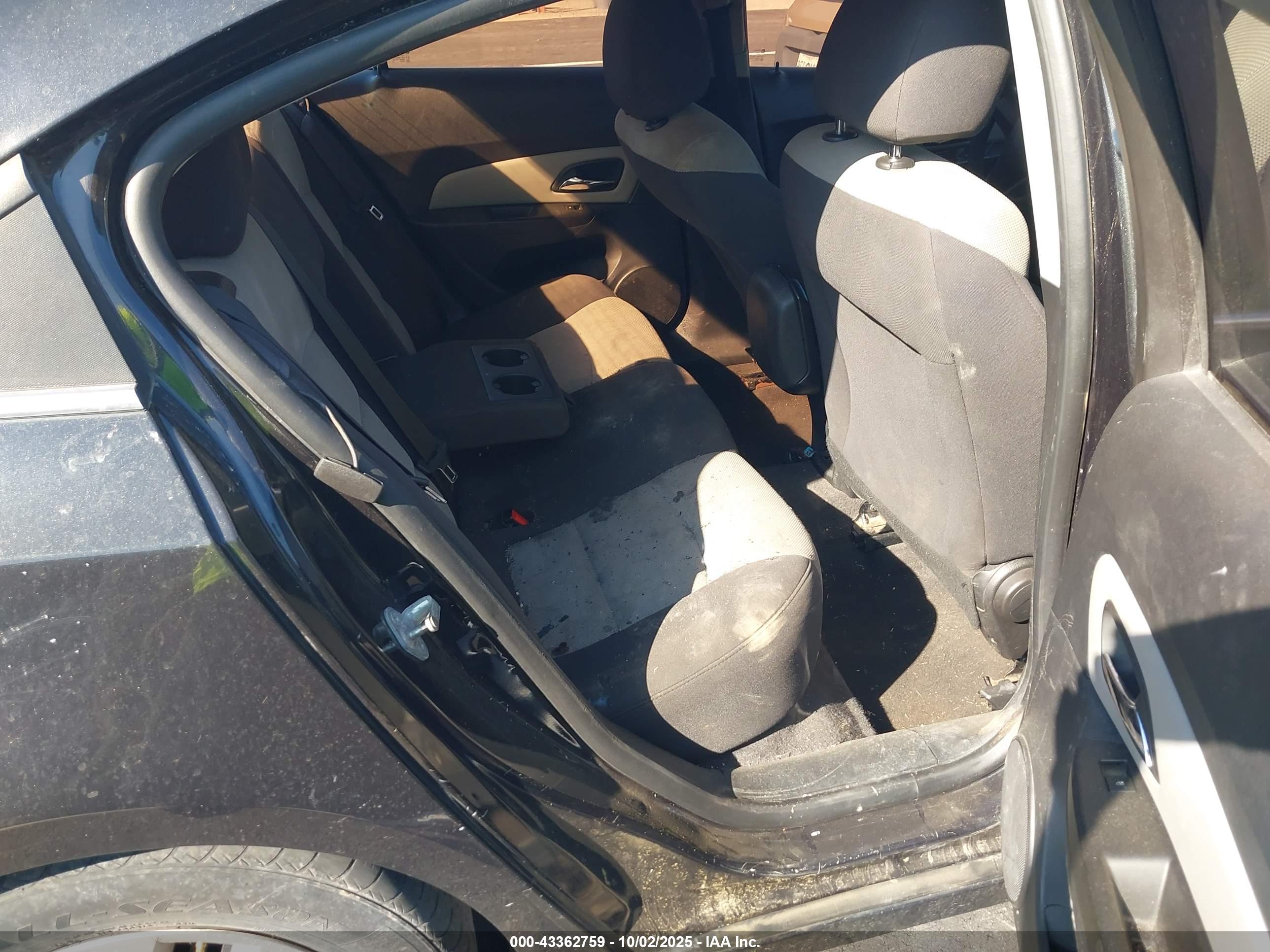 CHEVROLET CRUZE image 8