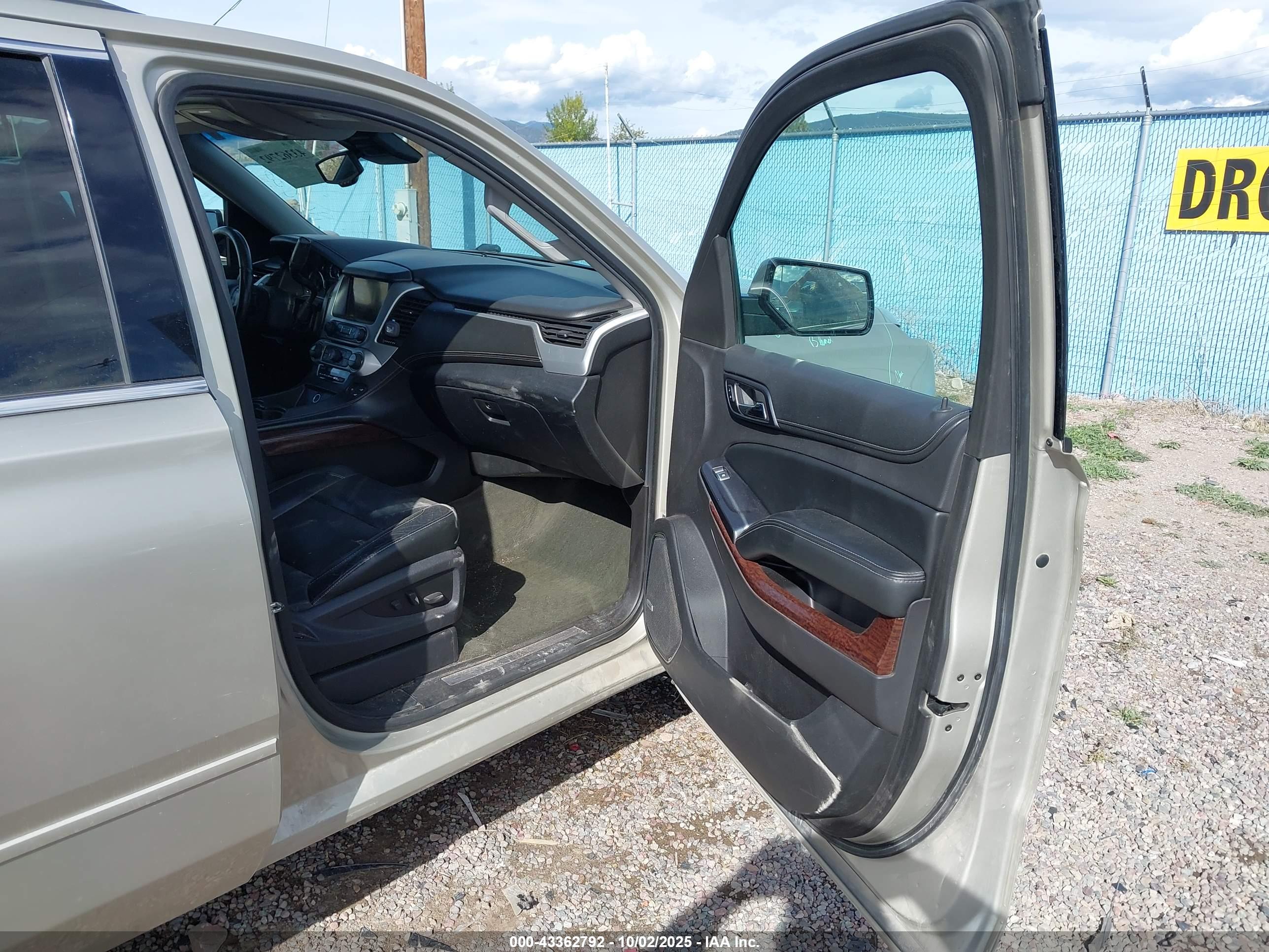 GMC YUKON image 5