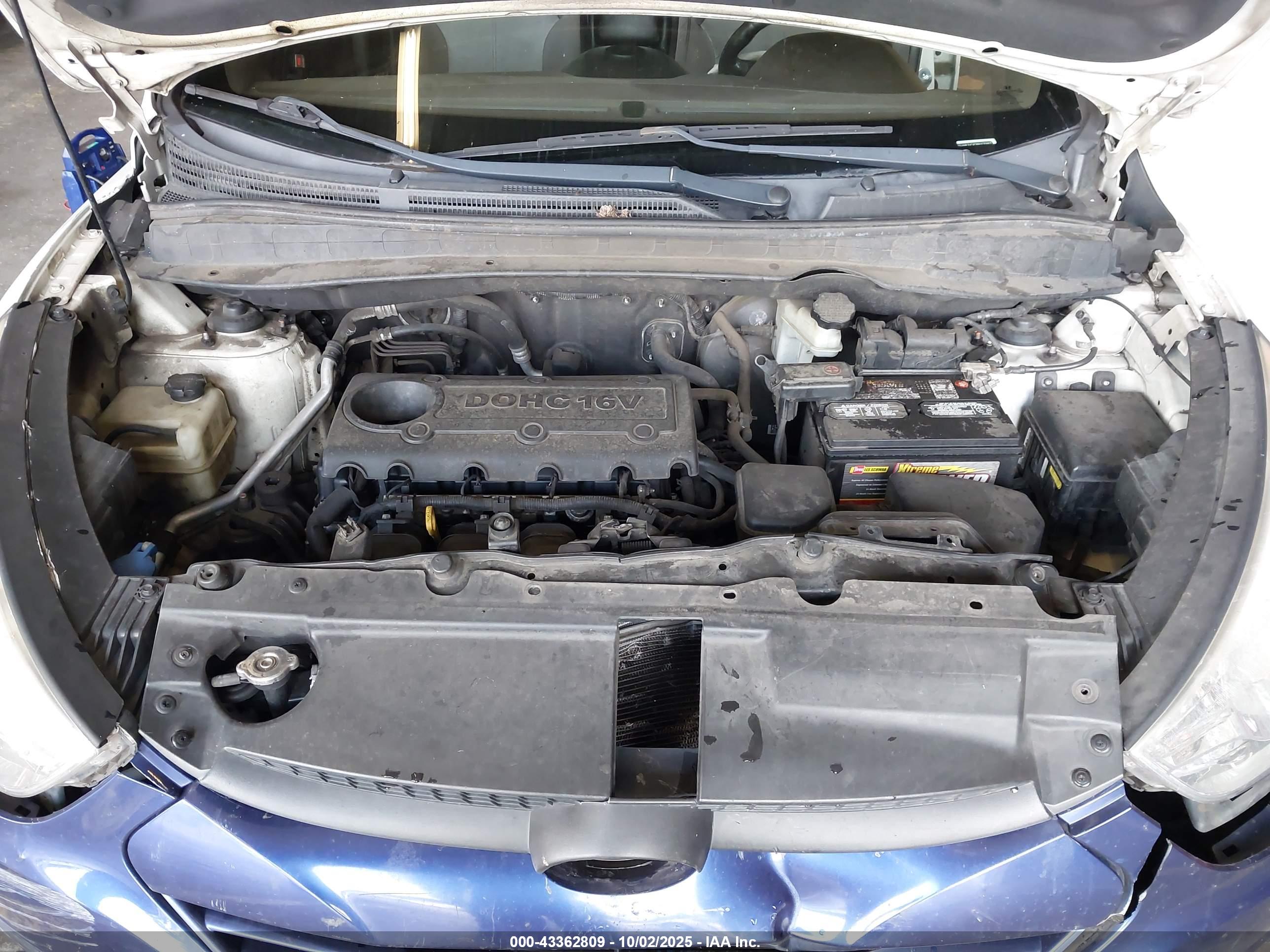 HYUNDAI TUCSON image 10