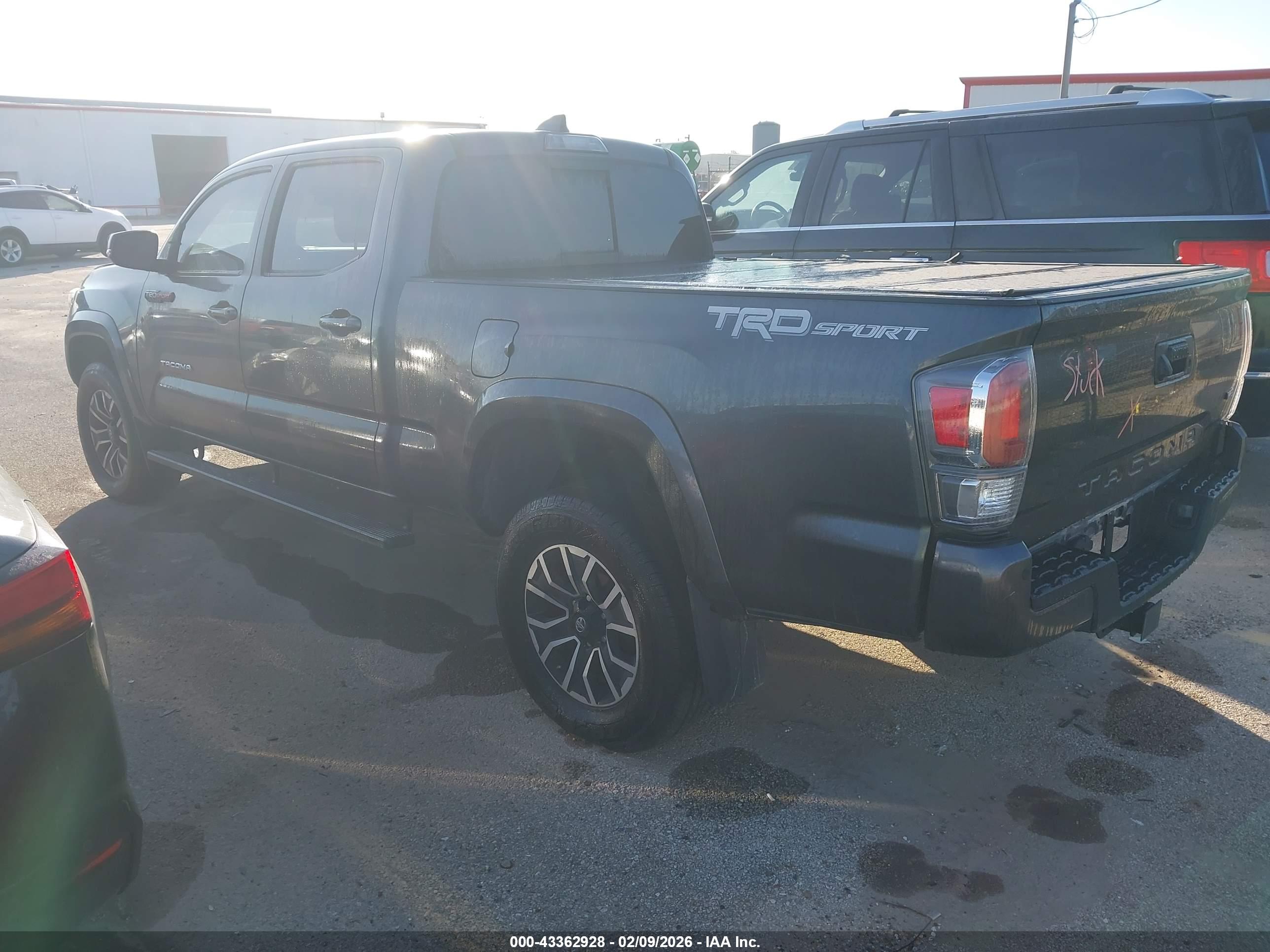 TOYOTA TACOMA image 3