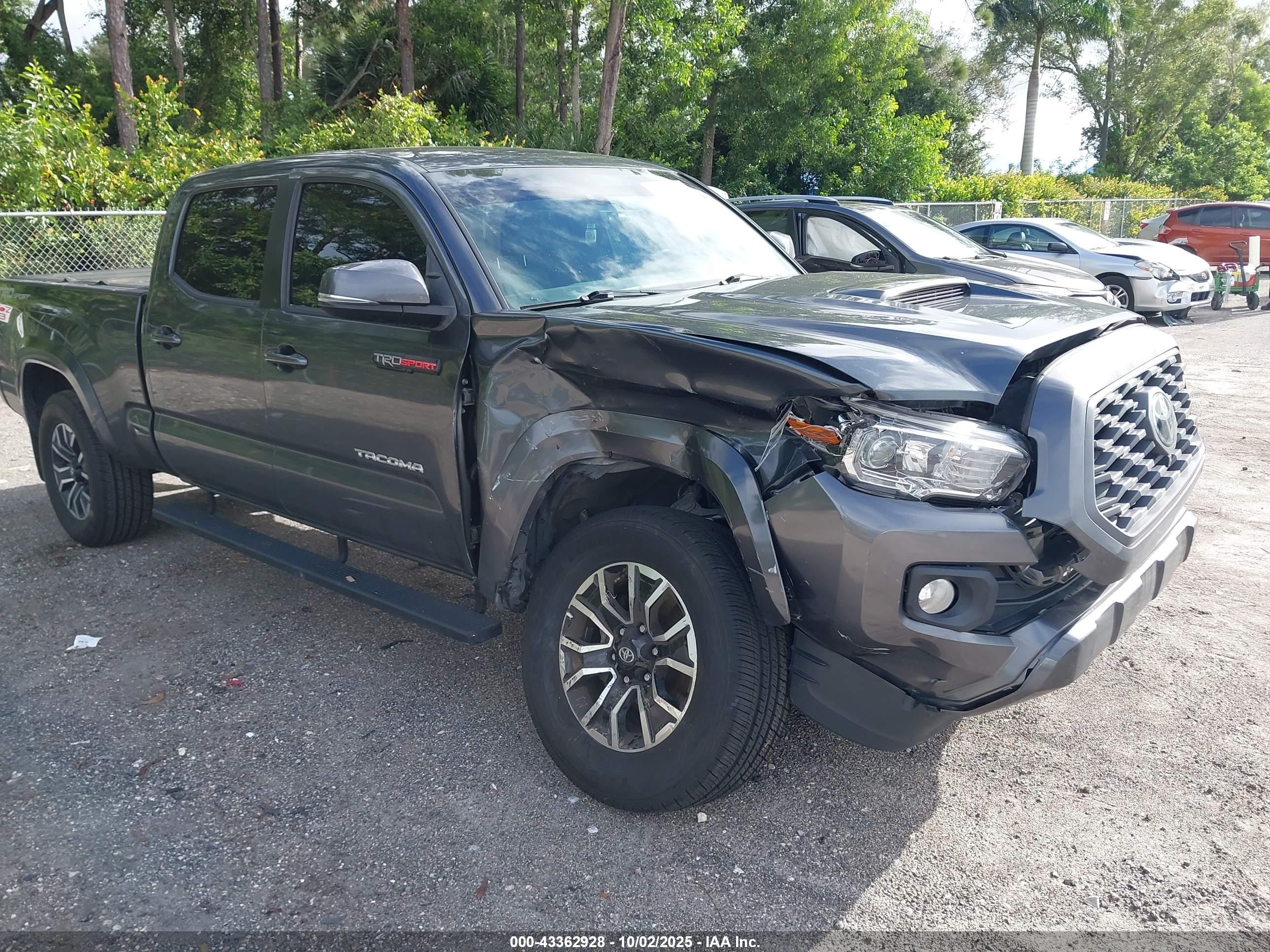 TOYOTA TACOMA image 6