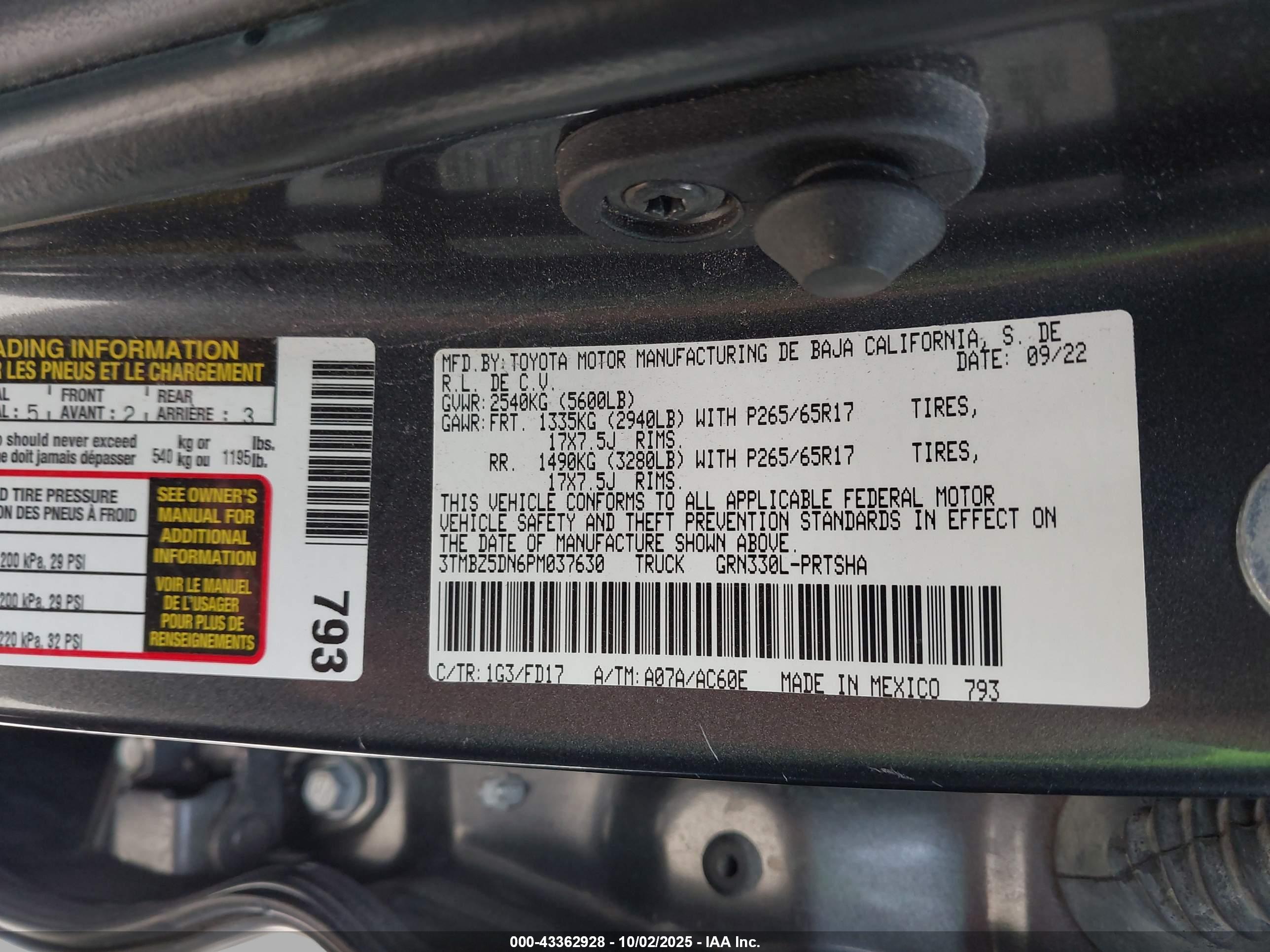 TOYOTA TACOMA image 9