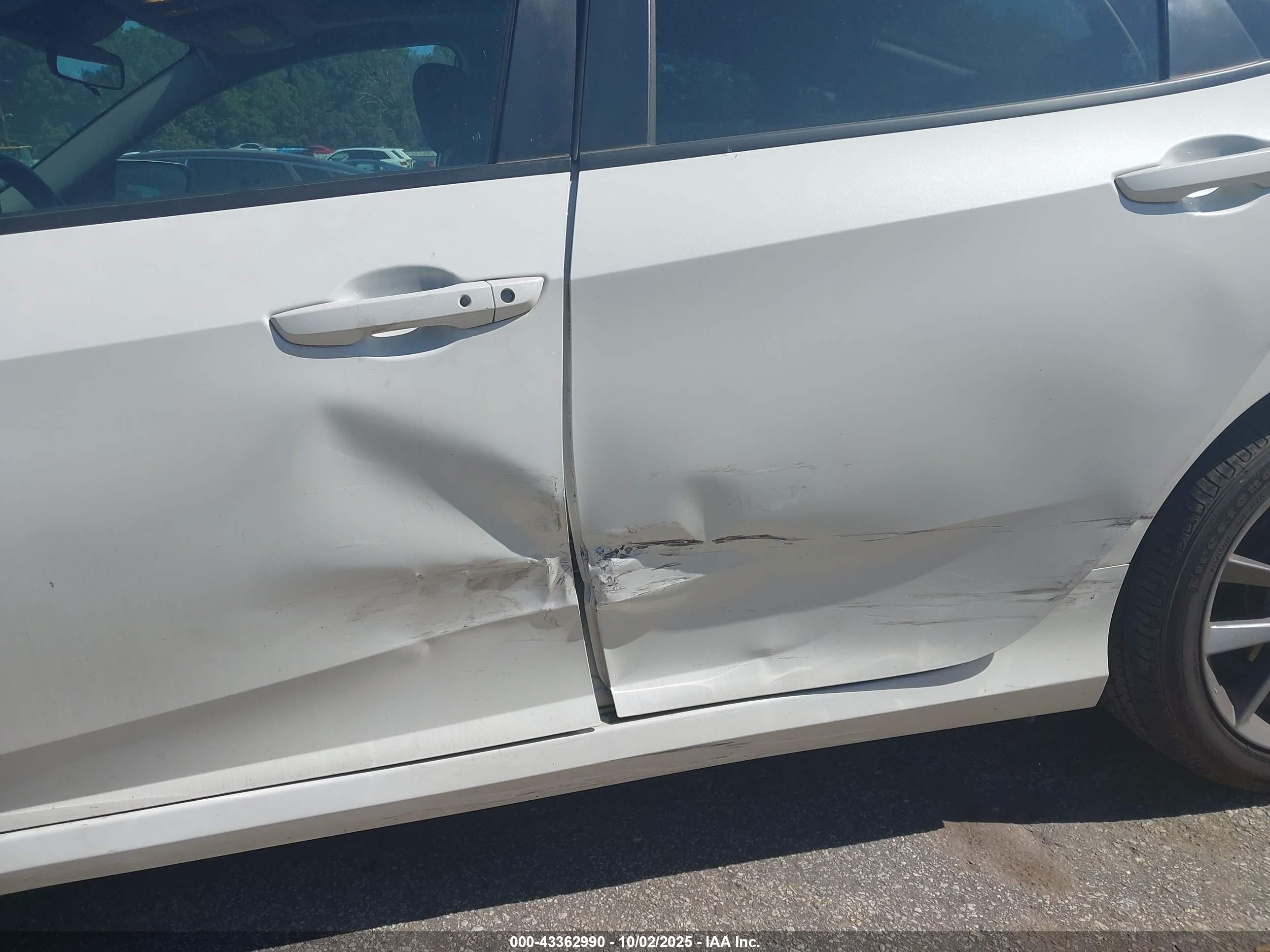 HONDA CIVIC image 6