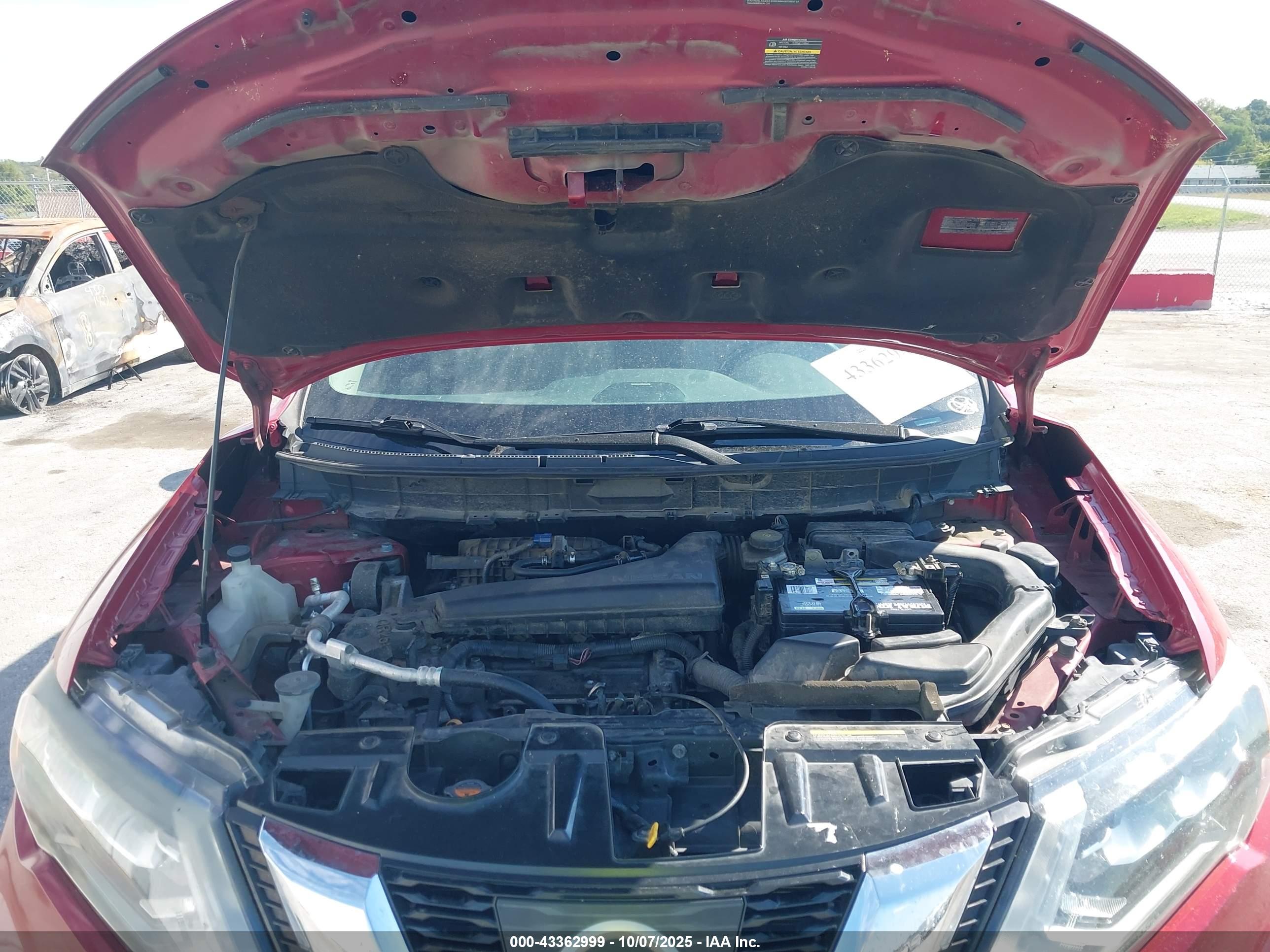 NISSAN ROGUE image 10