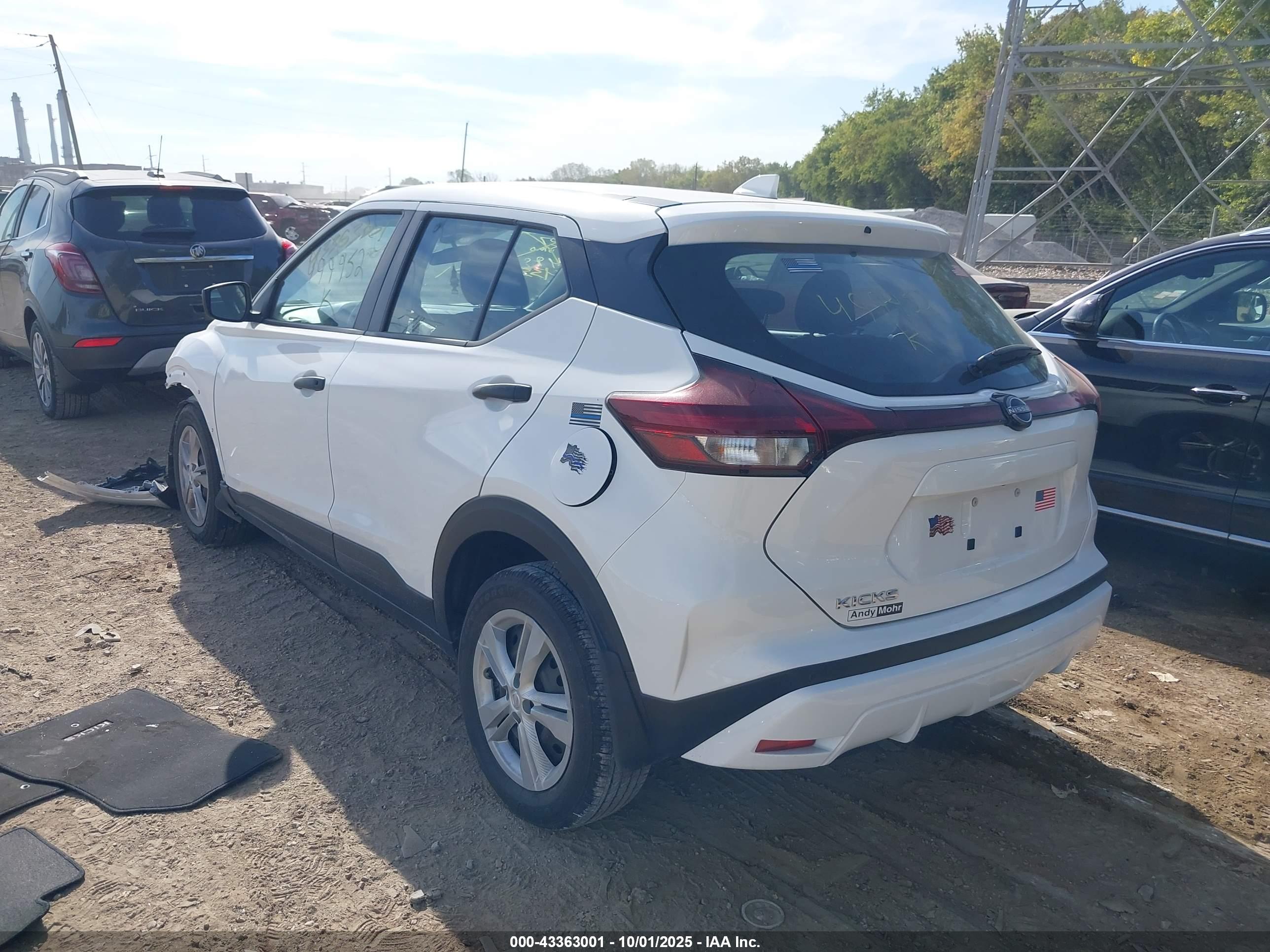 NISSAN KICKS image 3
