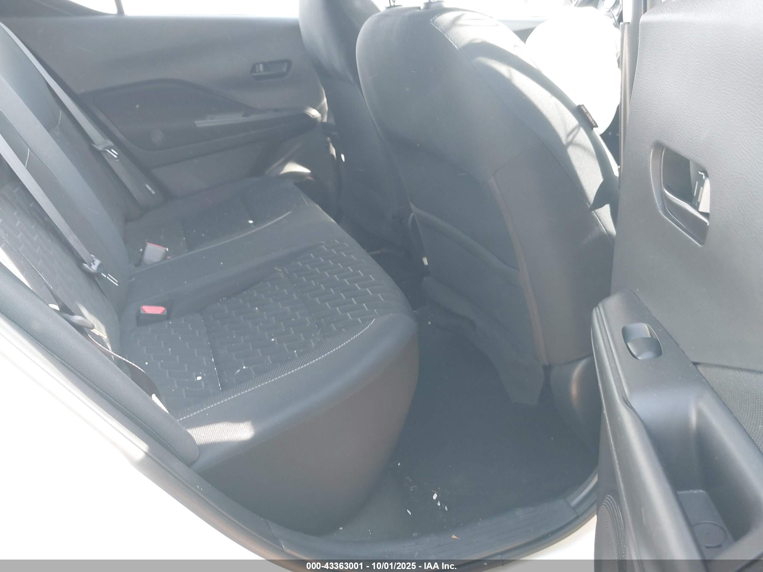 NISSAN KICKS image 8