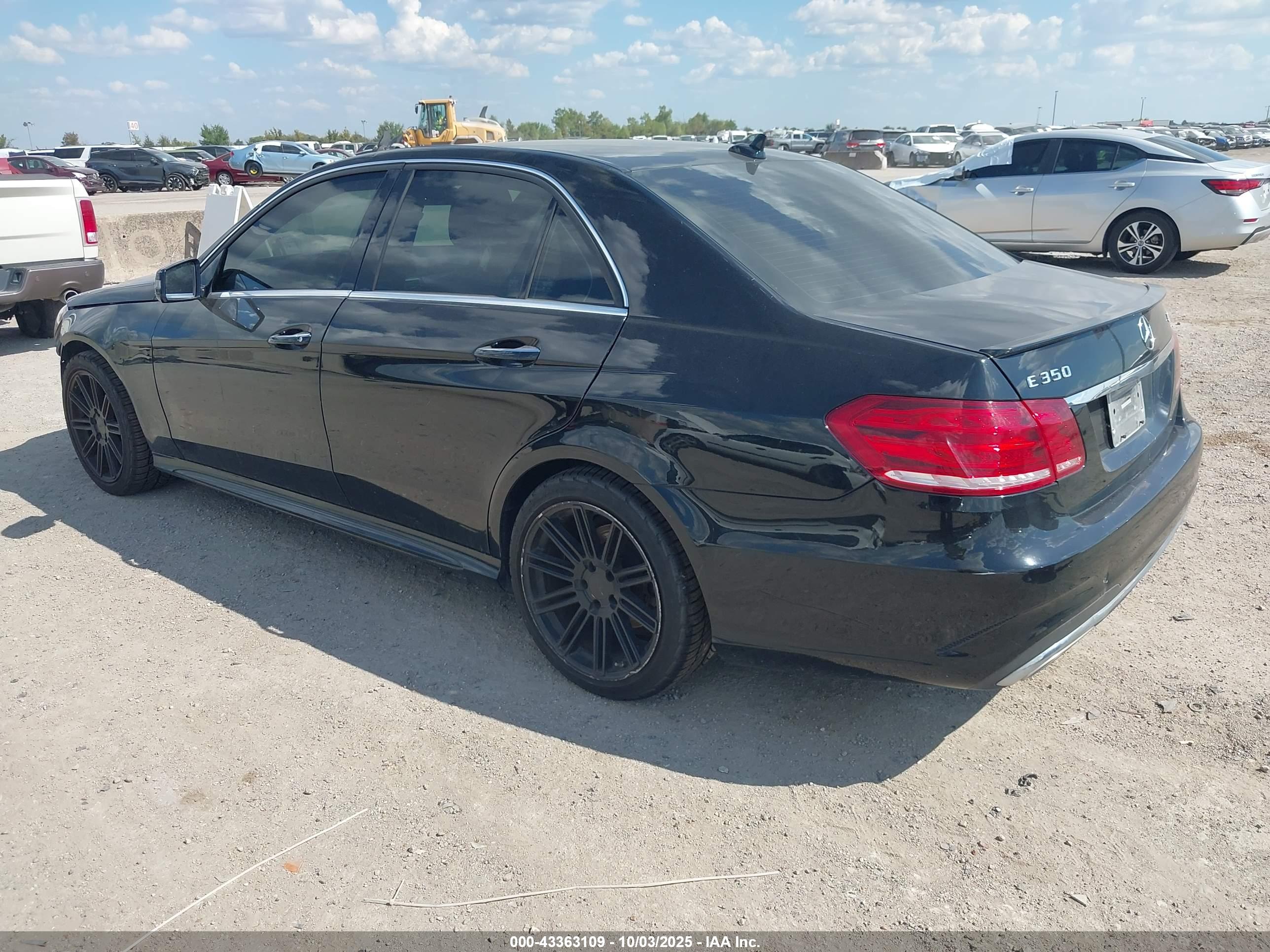 MERCEDES-BENZ E image 3
