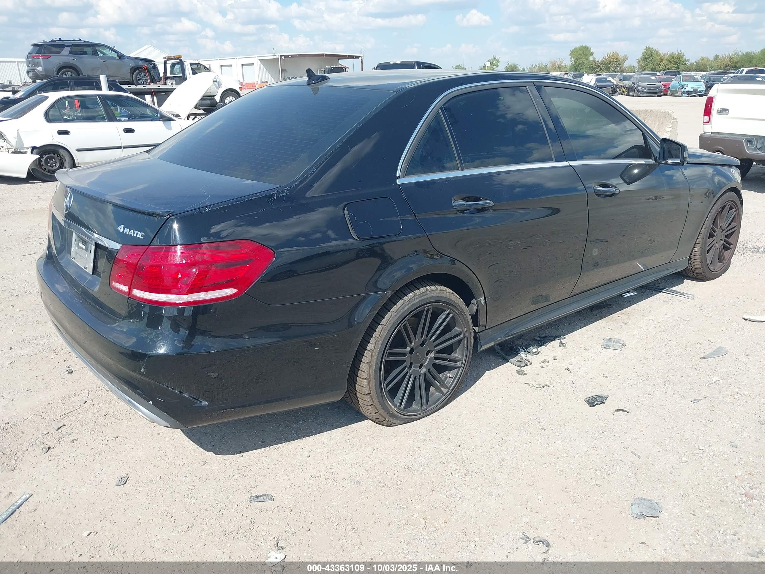 MERCEDES-BENZ E image 4