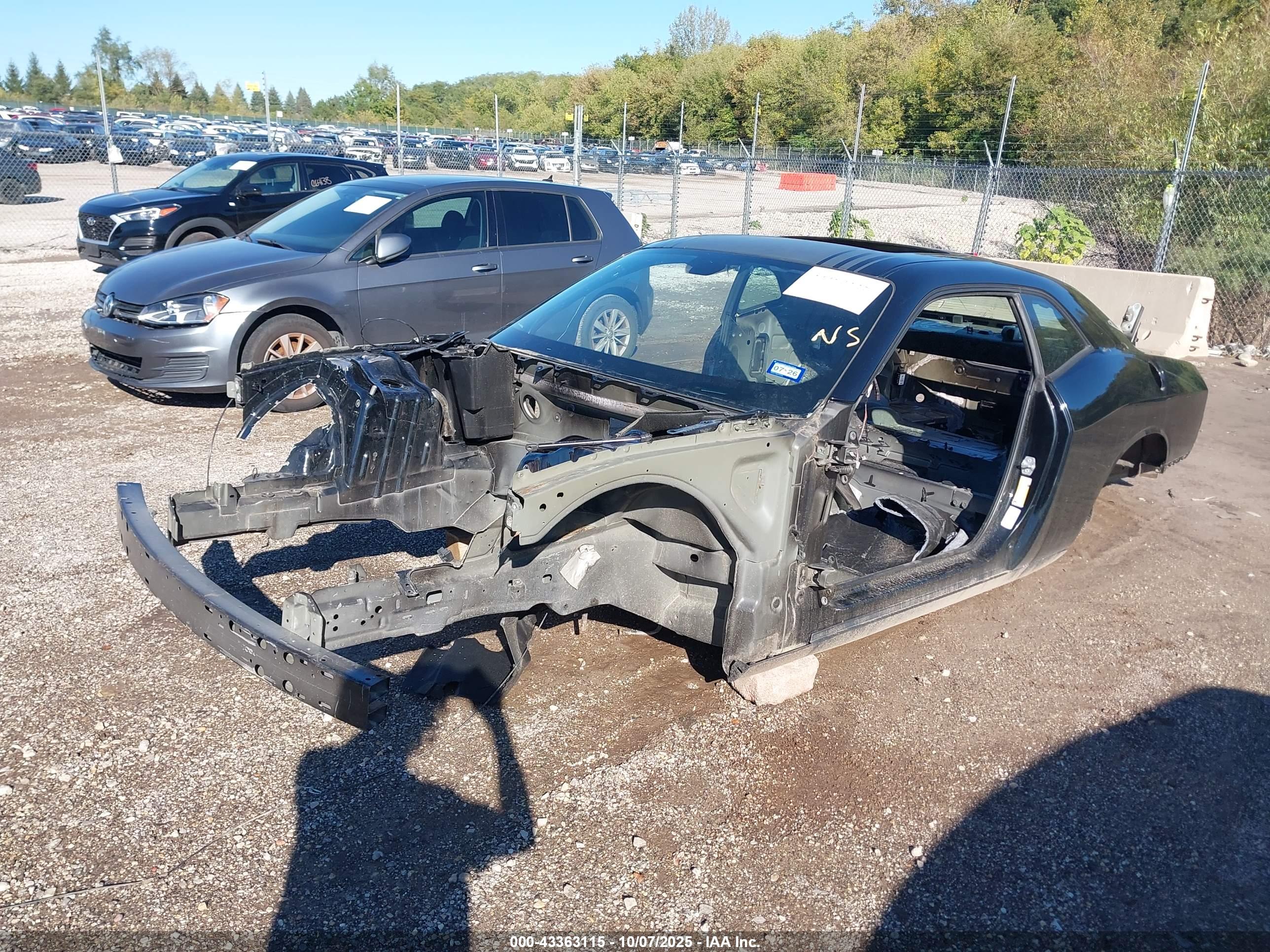 DODGE CHALLENGER image 2