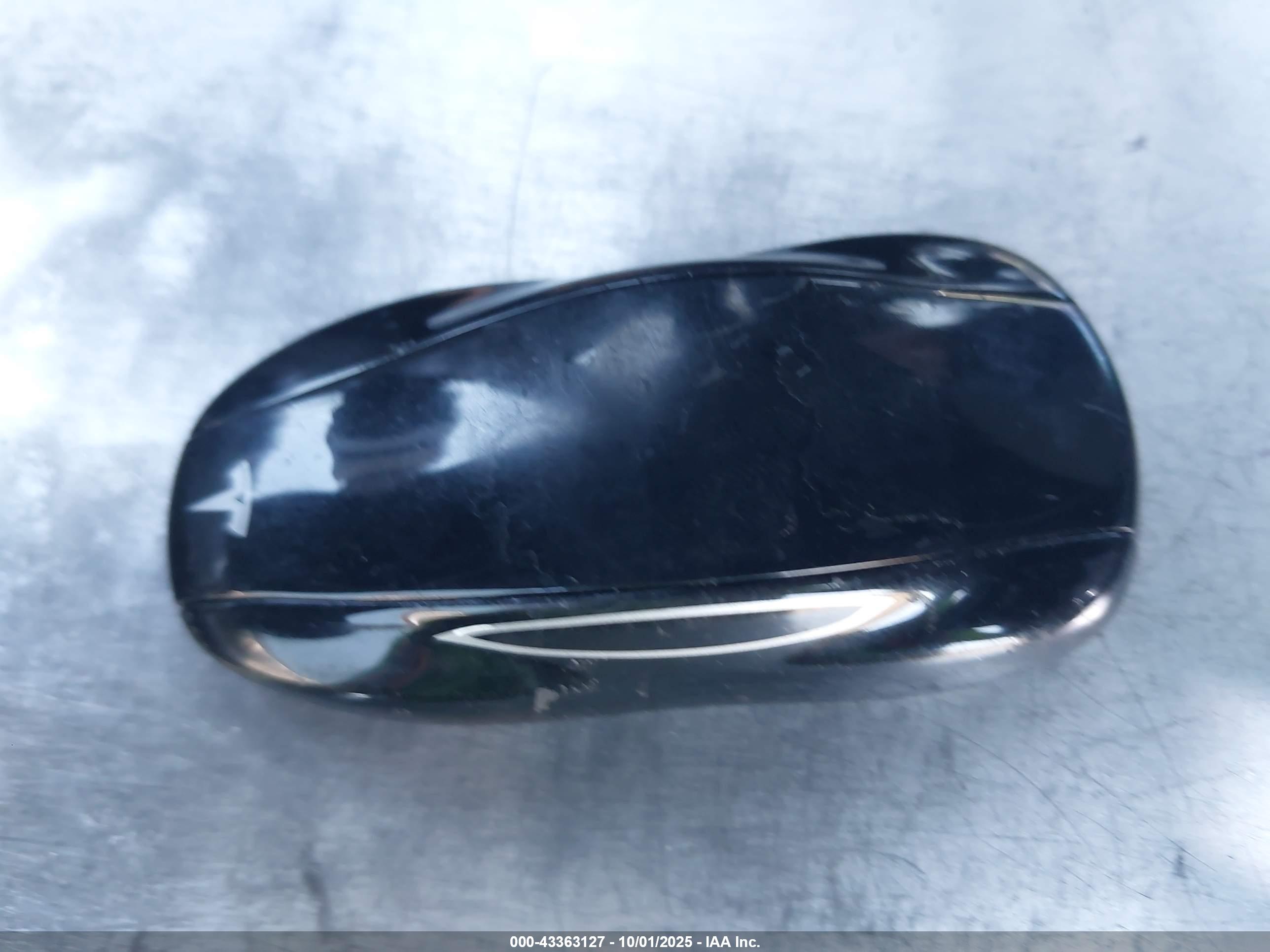 TESLA MODEL image 11