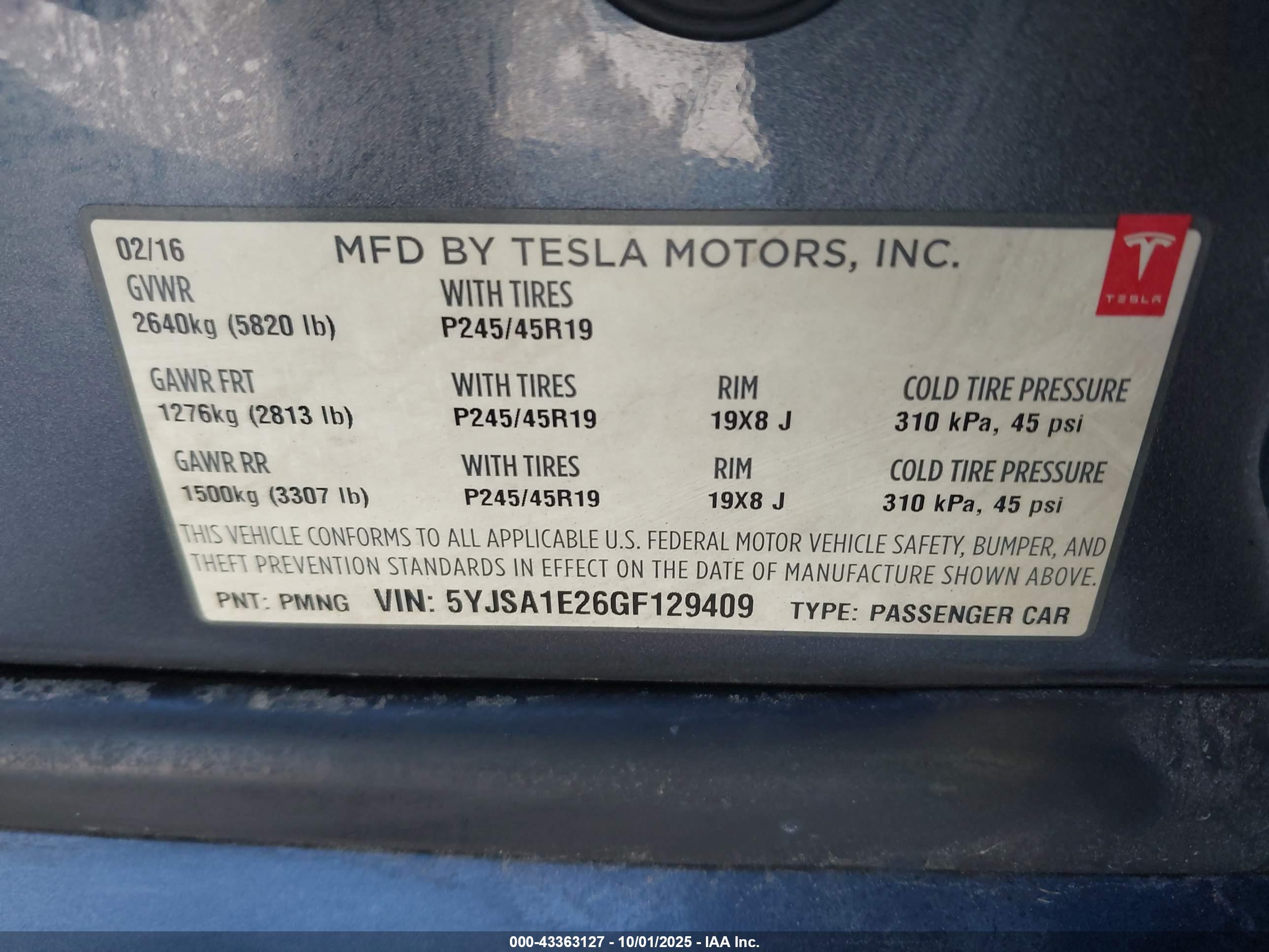 TESLA MODEL image 9